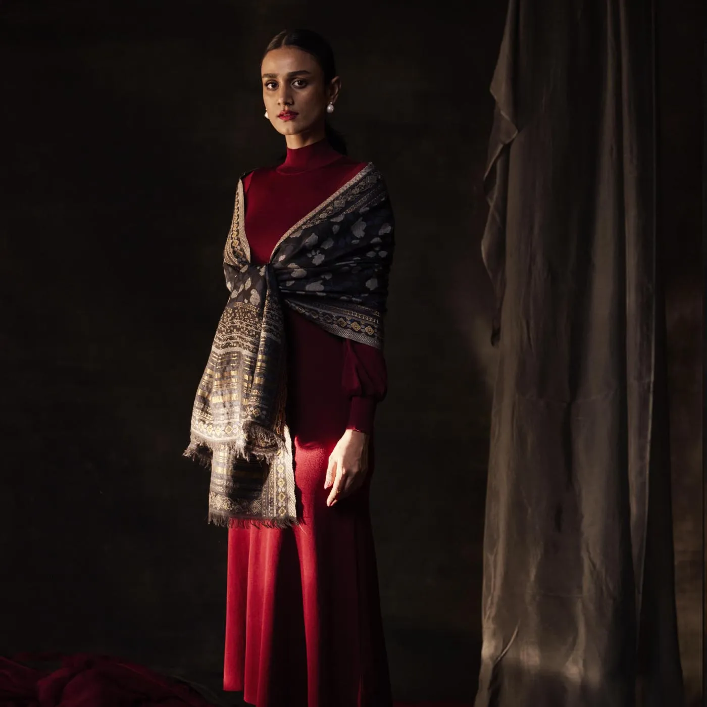 Flaura Woven Design Wool Blend Stole