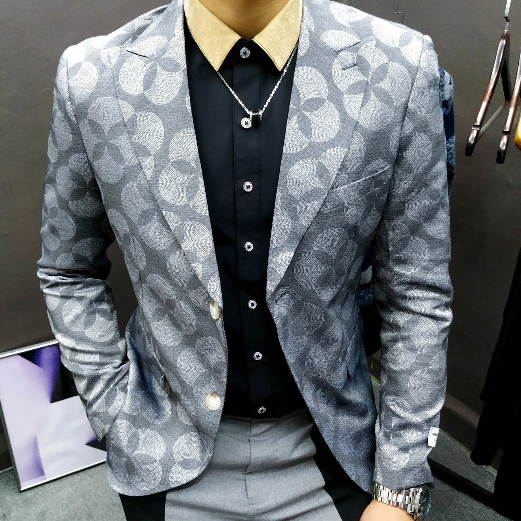 Gray Four Clover Pattern Blazer