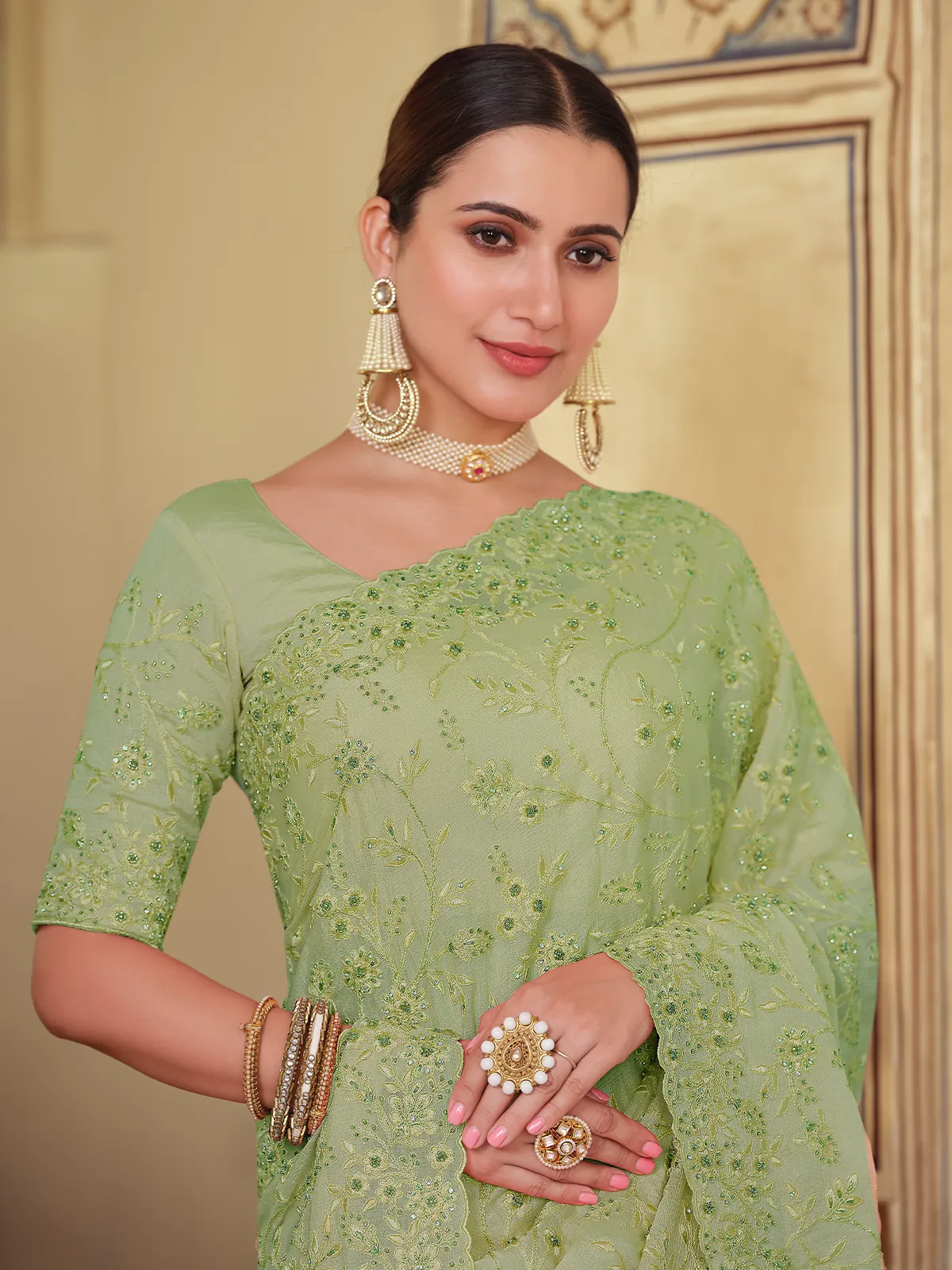 Green Chiffon Saree With Unstitched Blouse