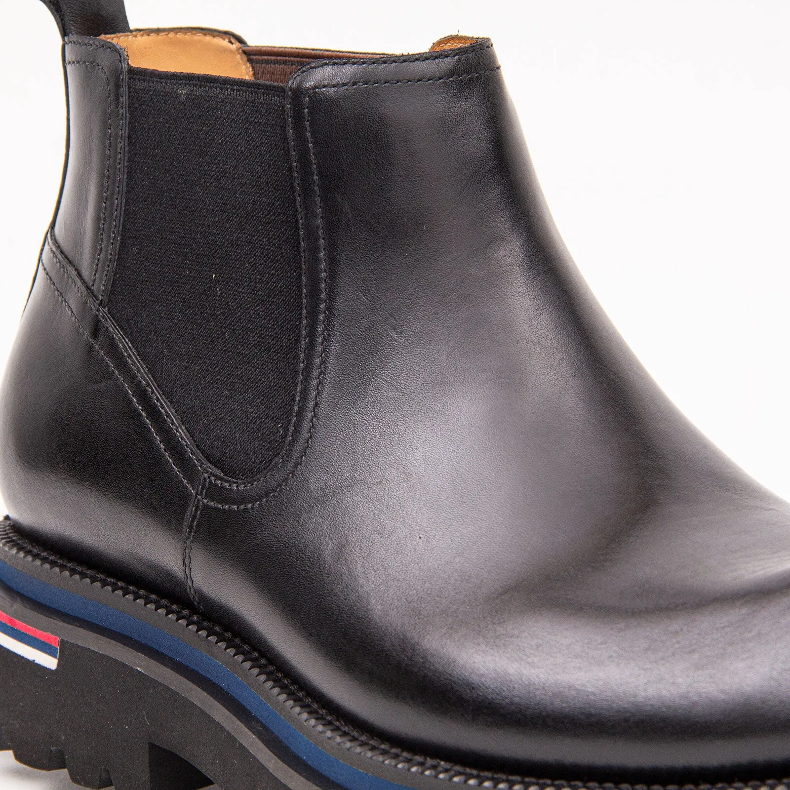 Handmade black calfskin Chelsea boots