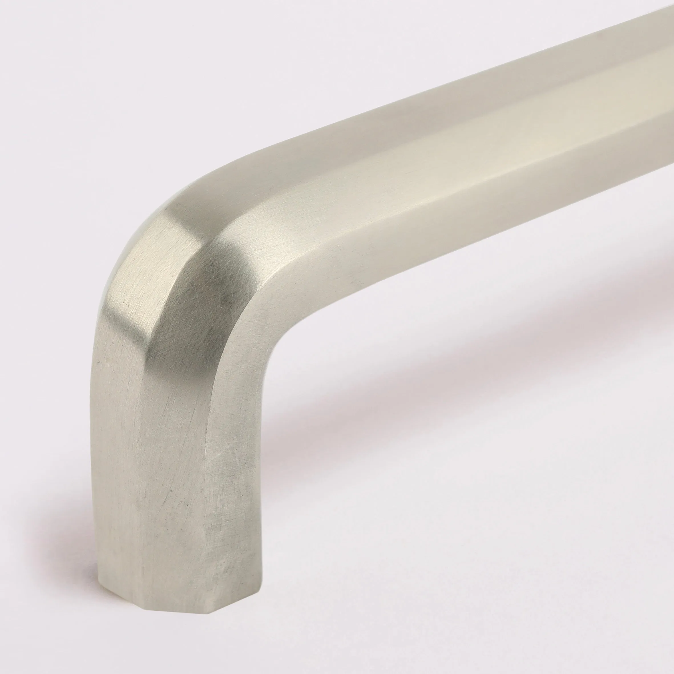 Henley Appliance Pull - Satin Nickel