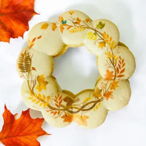 Holiday Wreath Macaron – Autumn Breeze