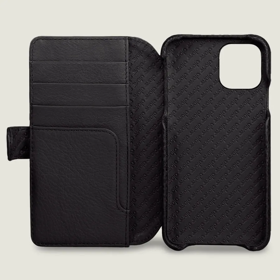 iPhone 11 Wallet leather case with magnetic closure