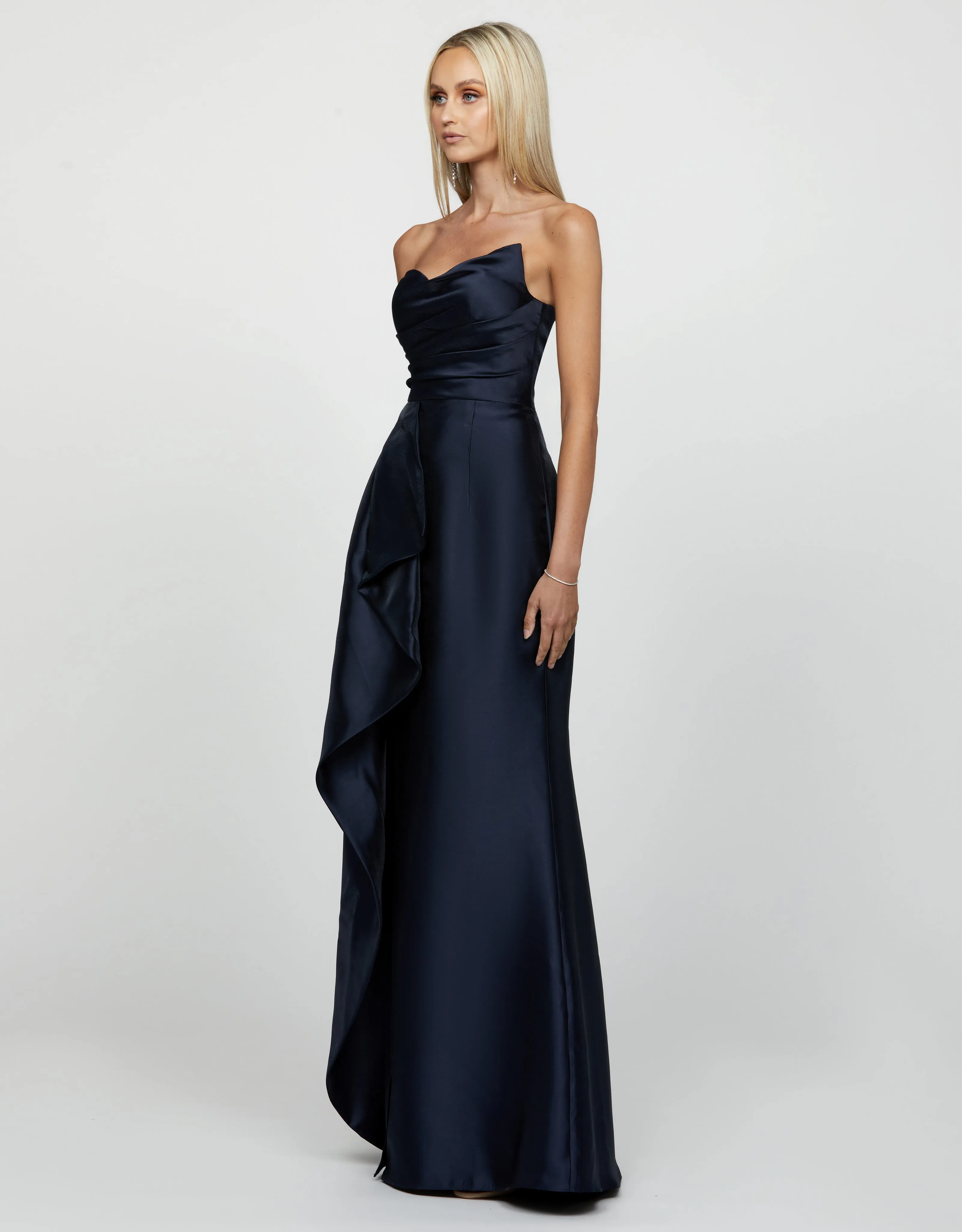 Kasery Asymmetric Gown