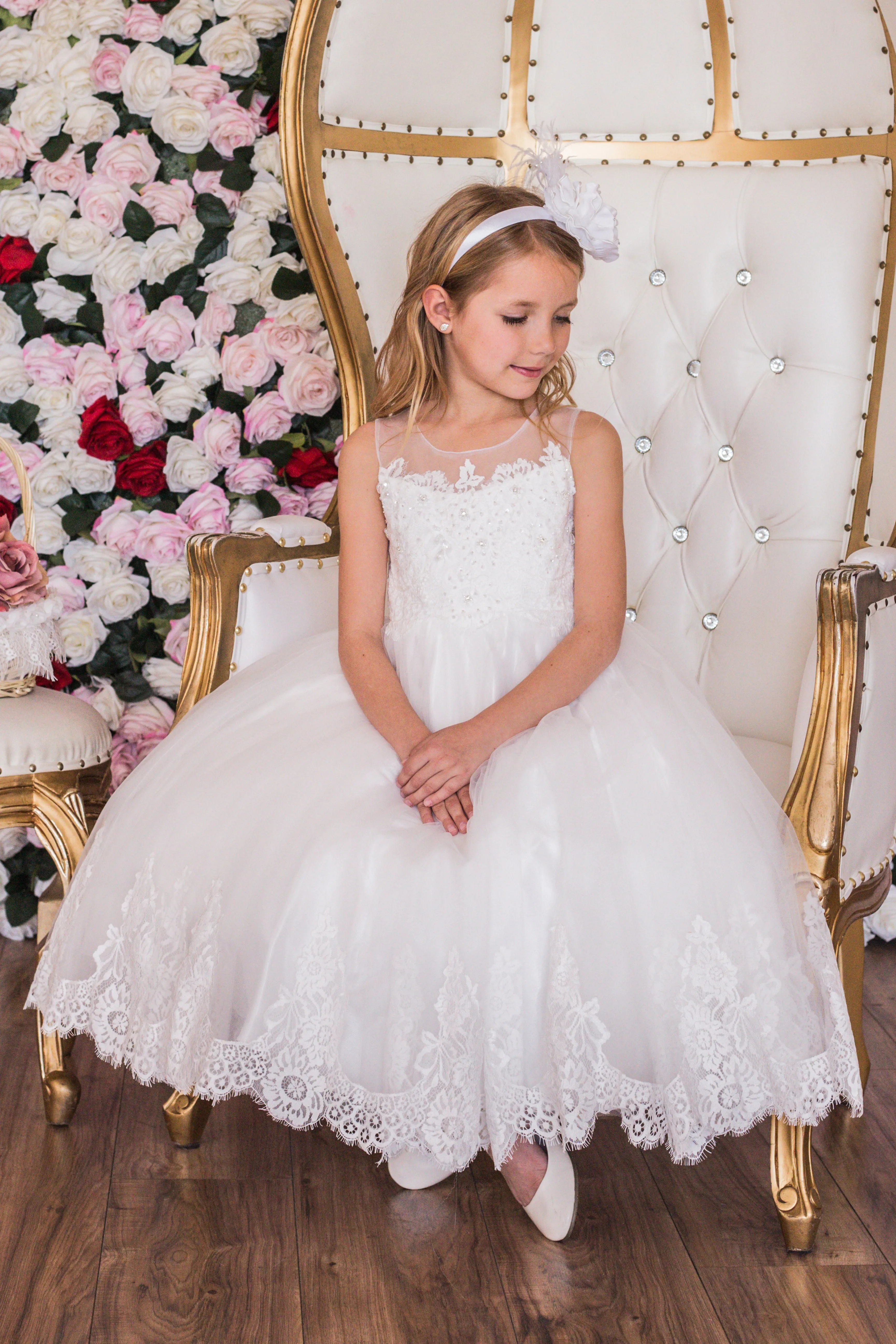 Lace Applique Illusion Bateau Girls Dress with Plus Sizes