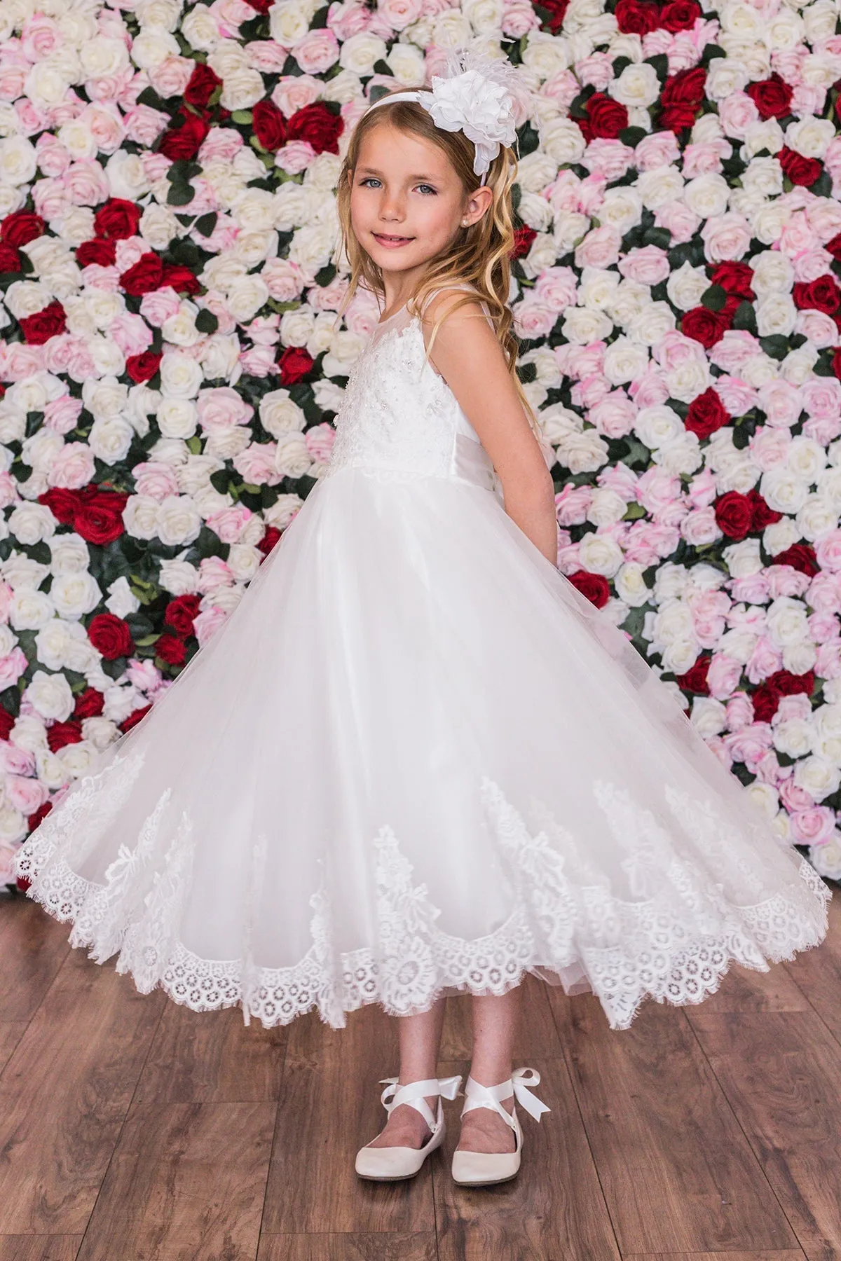 Lace Applique Illusion Bateau Girls Dress with Plus Sizes