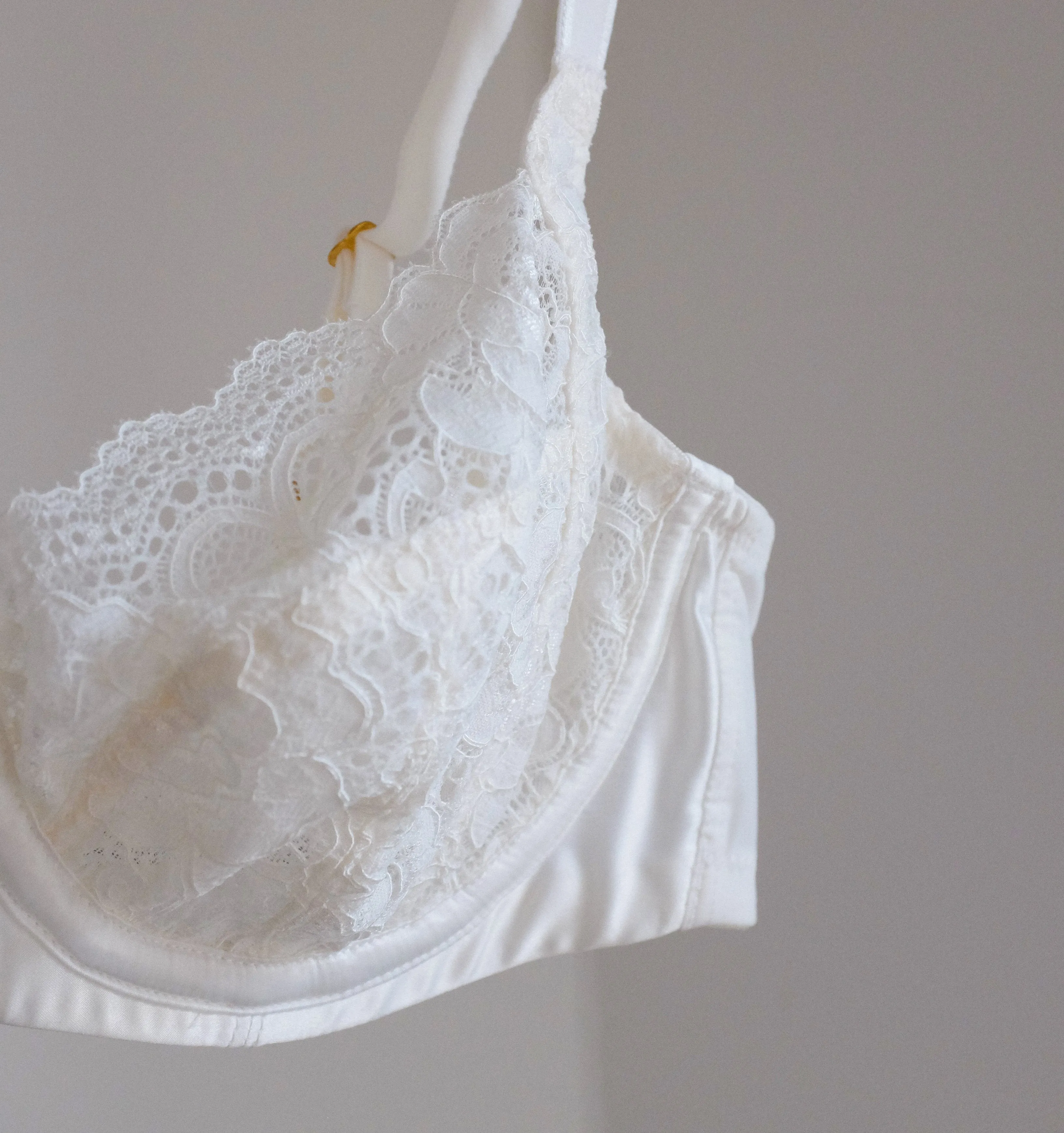 Lace detail balconette [Ivory]