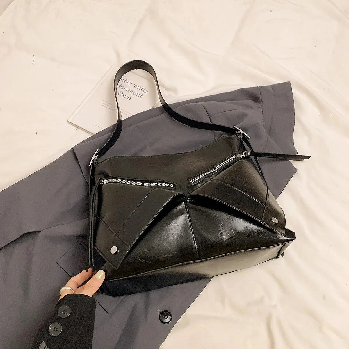 Large Shoulder Bags Leather Rivet Geometric Style Women Soft Zipper Crossbody