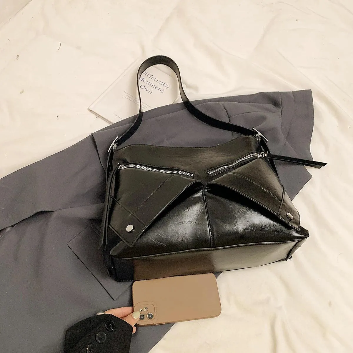 Large Shoulder Bags Leather Rivet Geometric Style Women Soft Zipper Crossbody