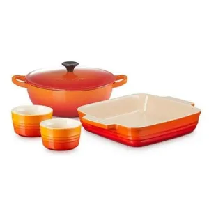 Le Creuset 22cm Classic Cast Iron Soup Pot / 23cm Classic Stoneware Square Dish and Set of 2 Classic Ramekins