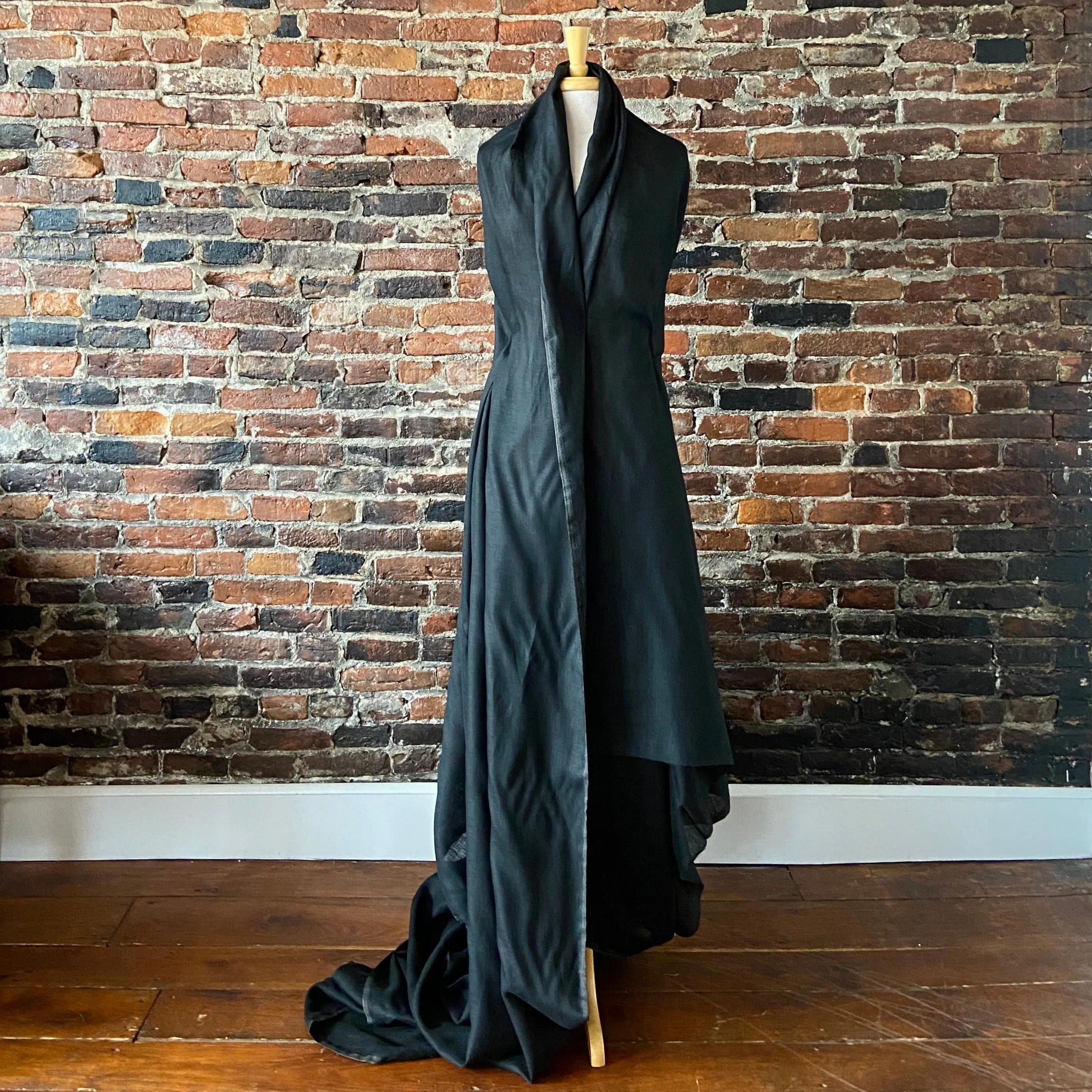 Lightweight Linen from Europe in Black