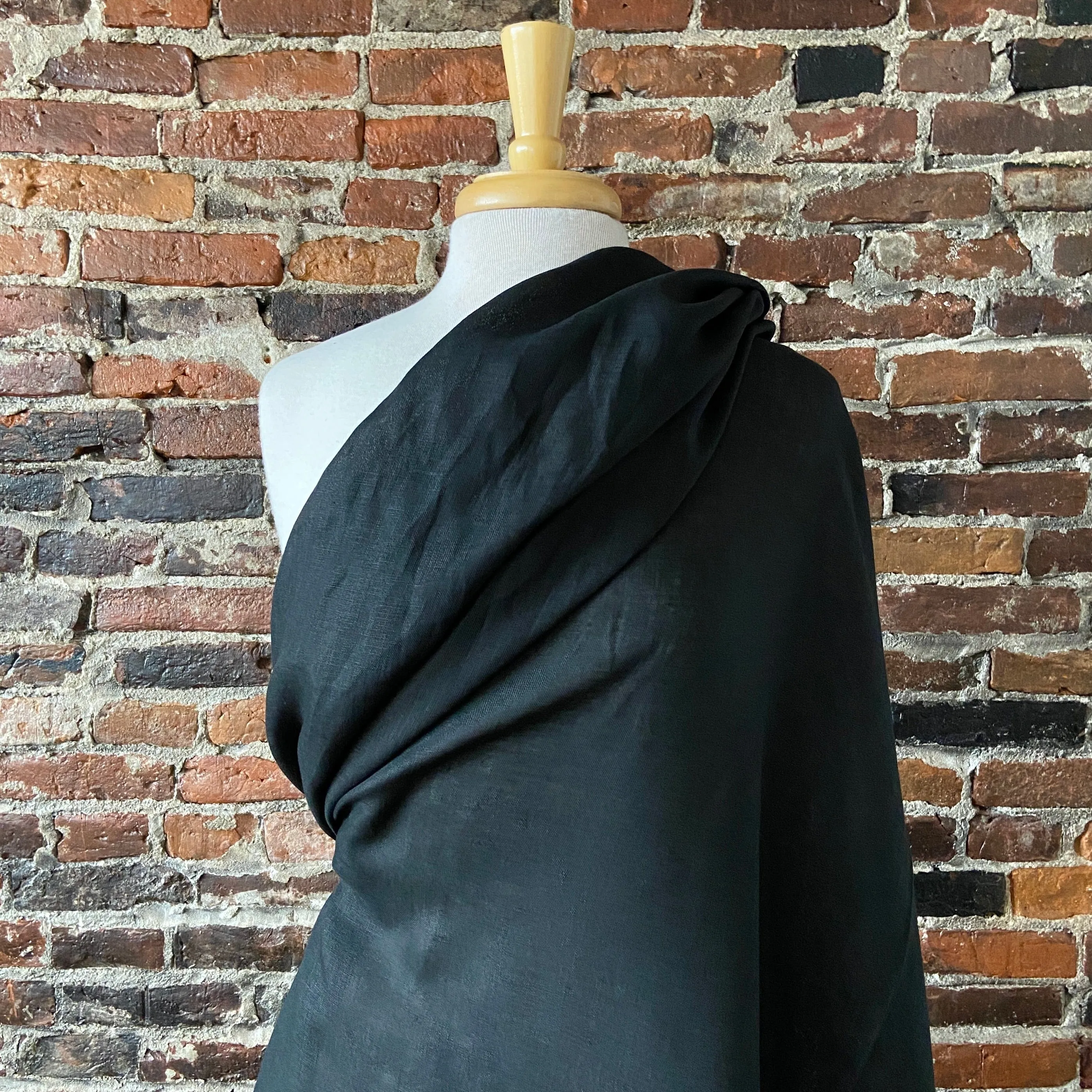 Lightweight Linen from Europe in Black
