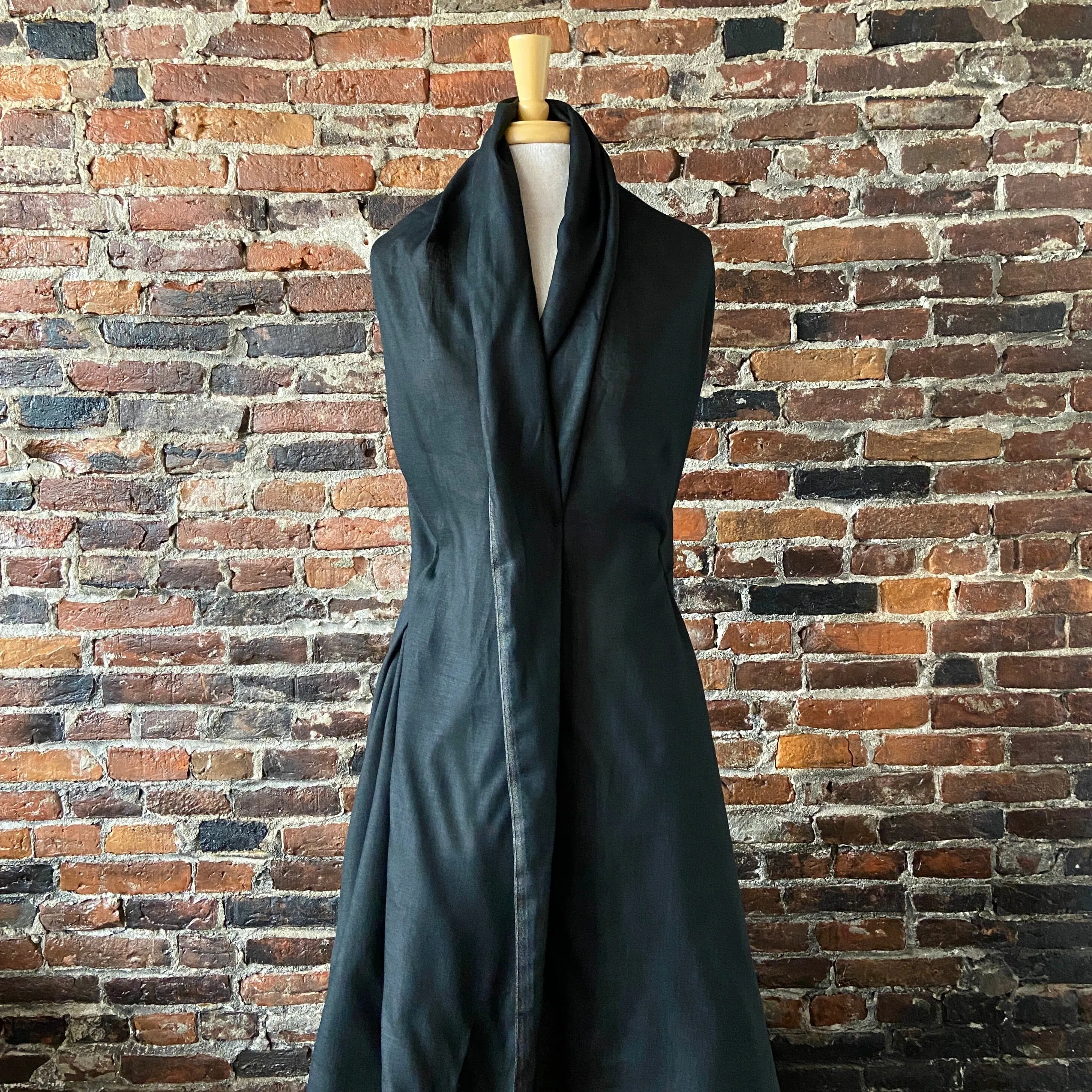 Lightweight Linen from Europe in Black