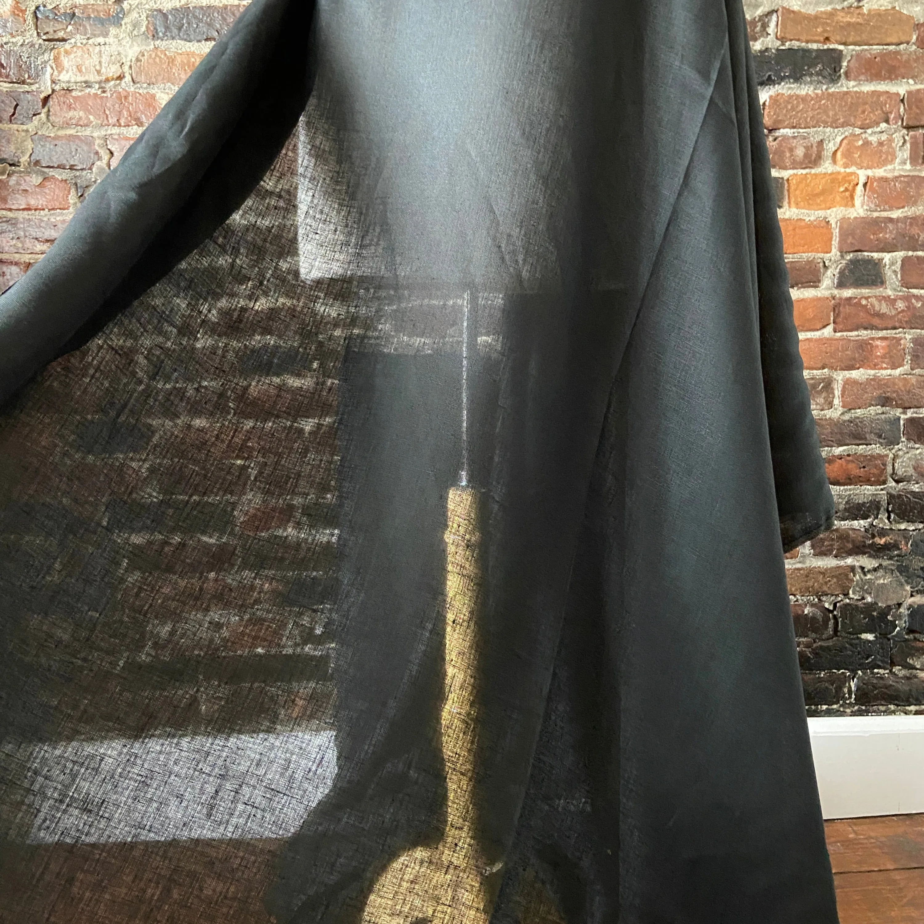 Lightweight Linen from Europe in Black