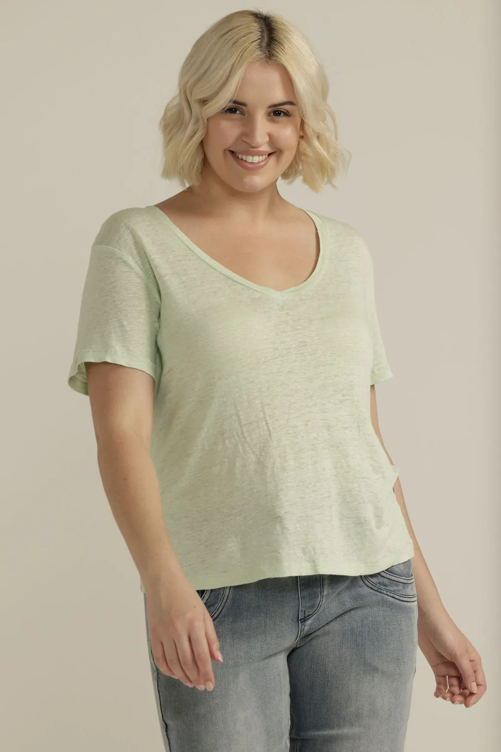Linen V Neck Tee Soft Green