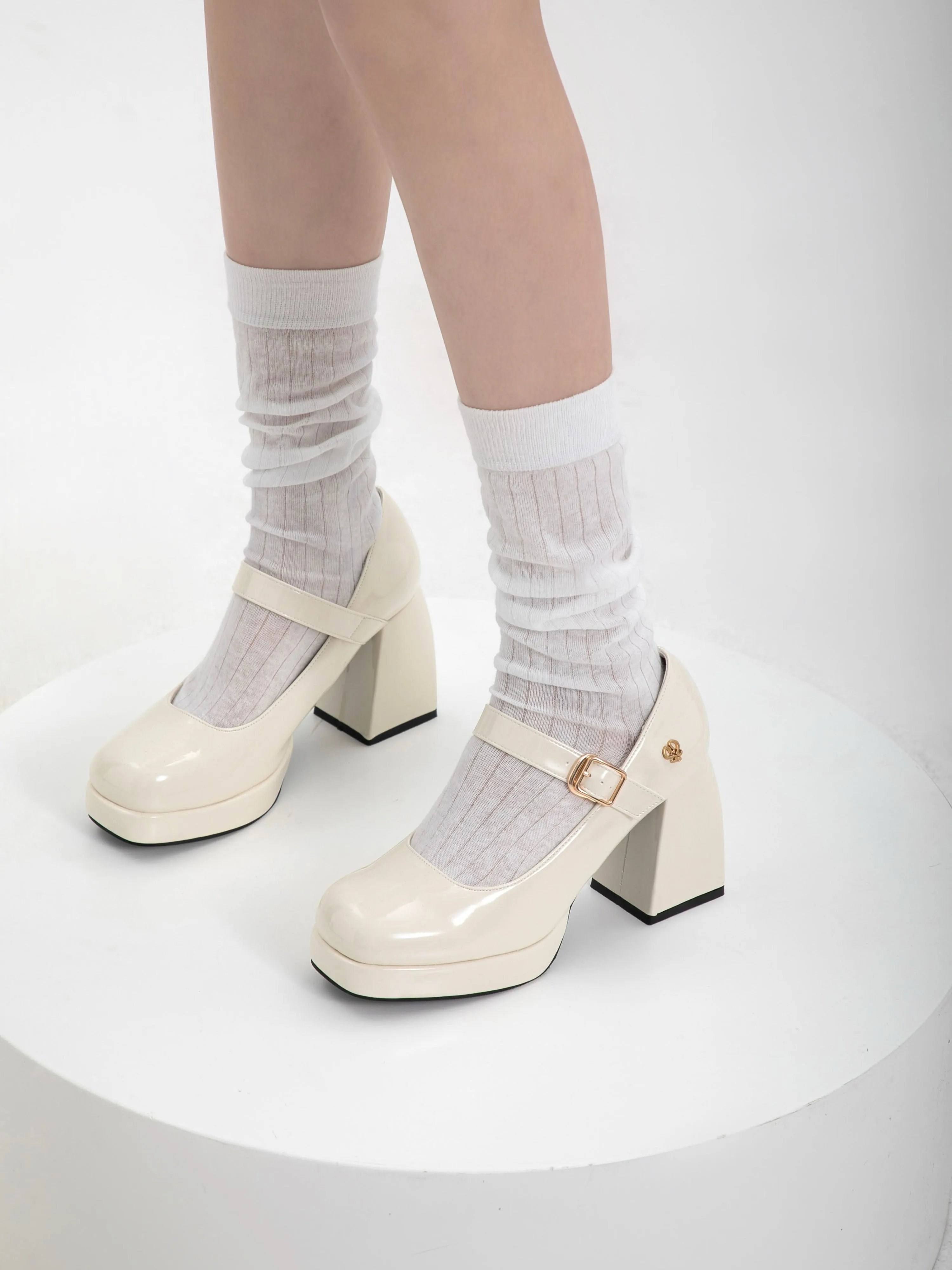 Lofina Collection