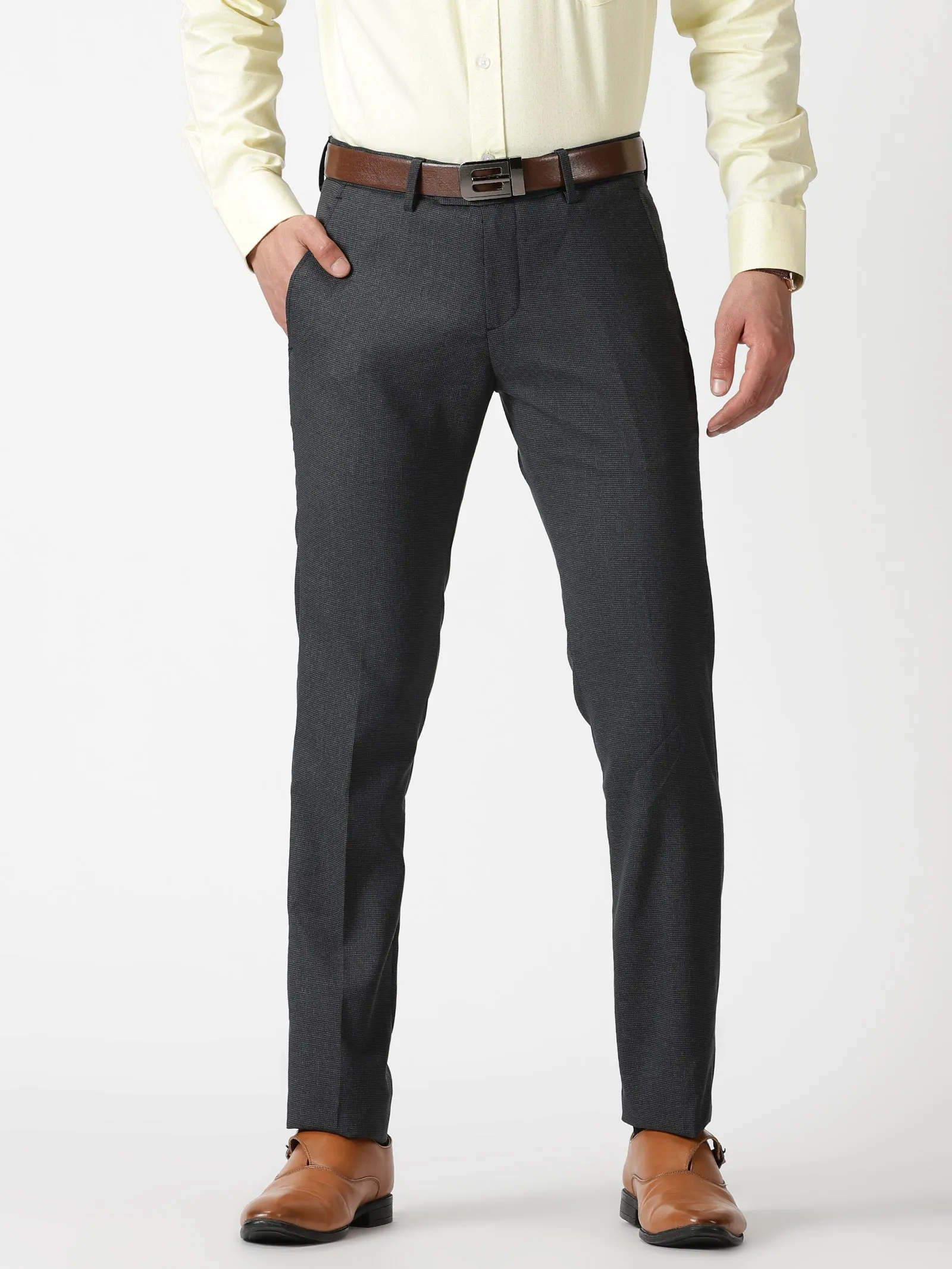 MEN'S NAVY SOLID TAPERED FIT TROUSER