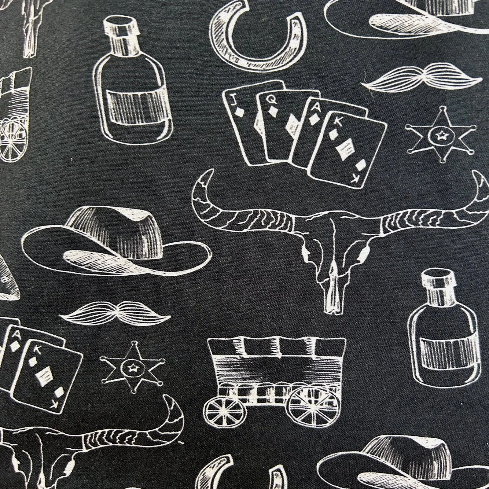 Men's Vintage Black Hat & Horse Shoe Card Western Print