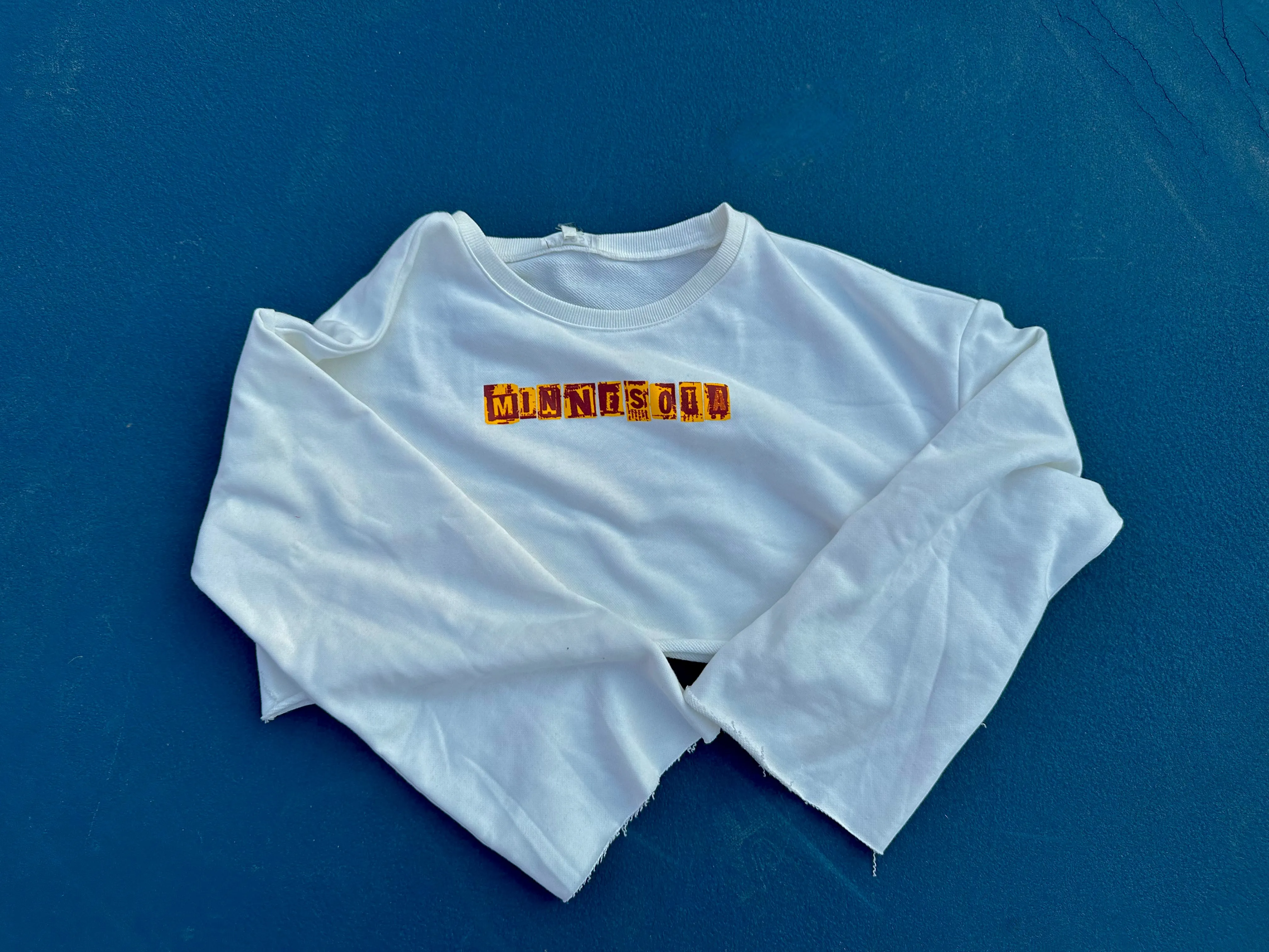 Minnesota Ransom Bell Sleeve Crop Crew