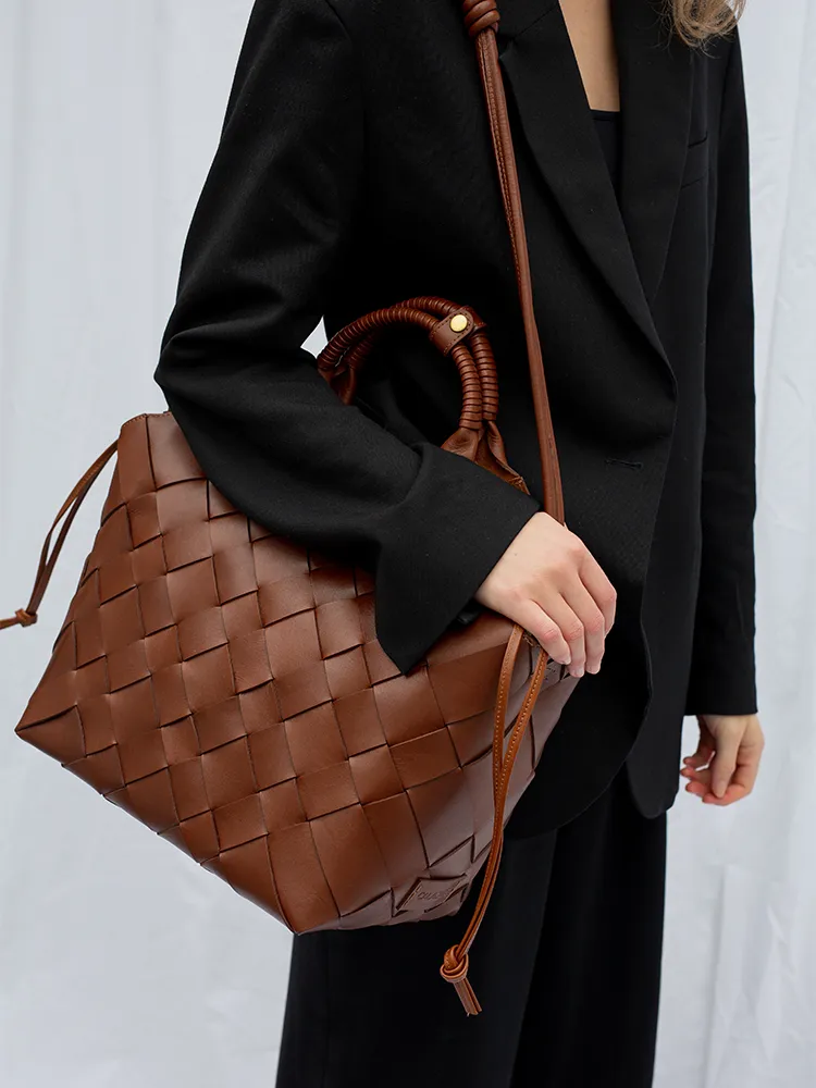 MISU L Umber Shoulder bag