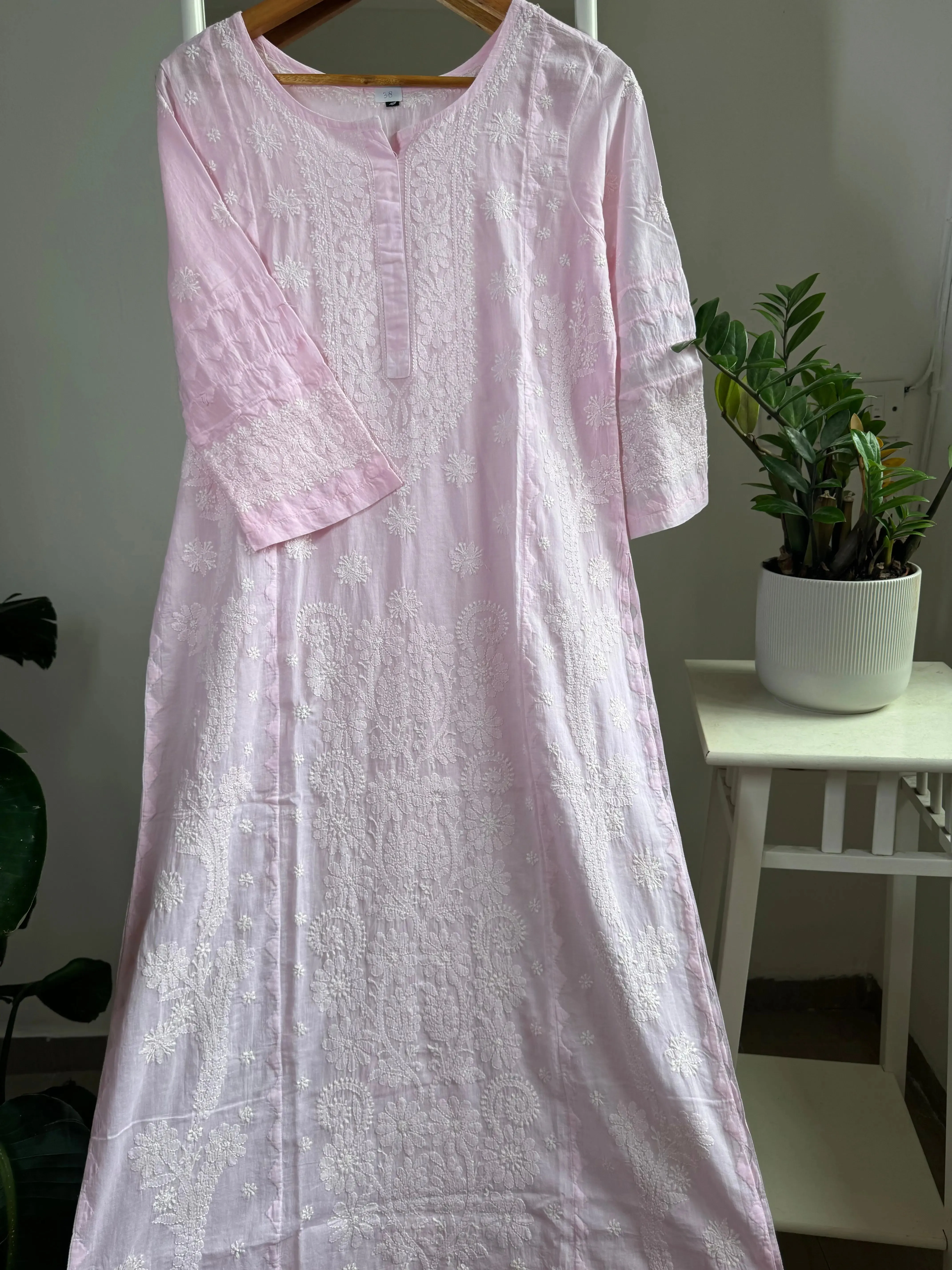Mul Cotton Chikankari Kurti - Pink
