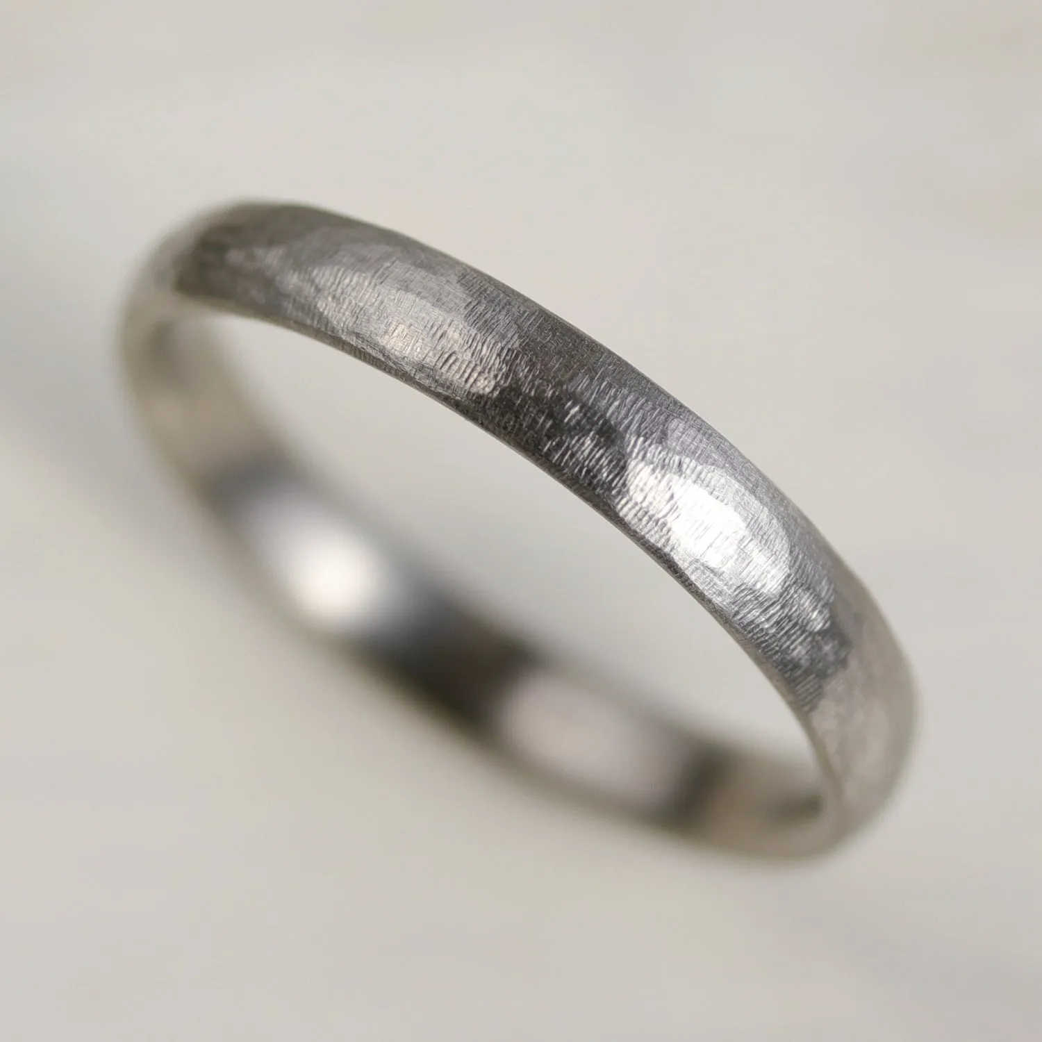 Narrow Stone Texture Comfort-fit Classic Band