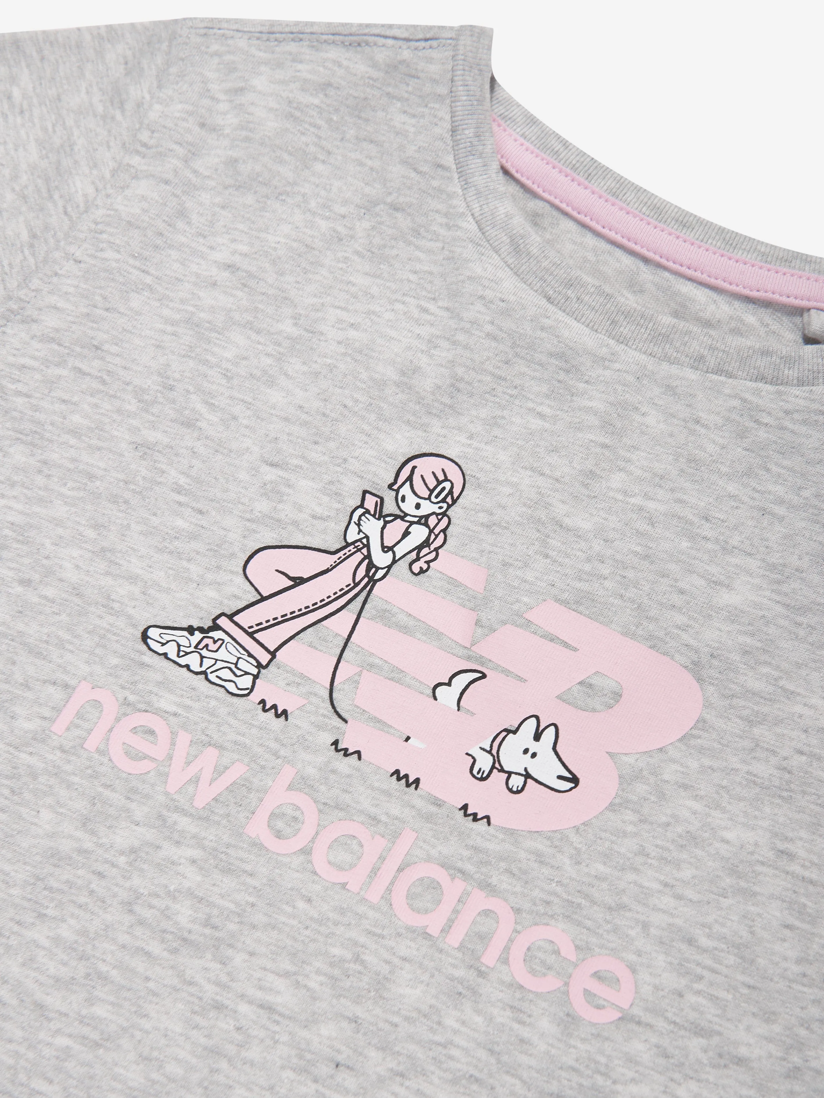 New Balance Girls Dog Walker Graphic T-Shirt in Grey