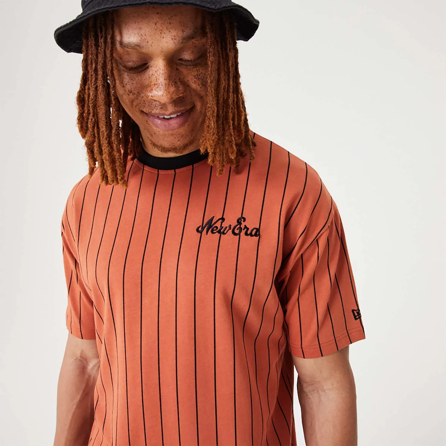 NEW ERA PINSTRIPE OVER-SIZED TEE