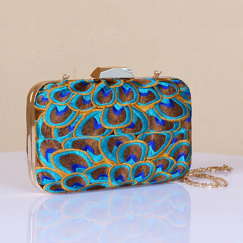 New Ladies Fashion Embroidery One-shoulder Messenger Dual-use Bag