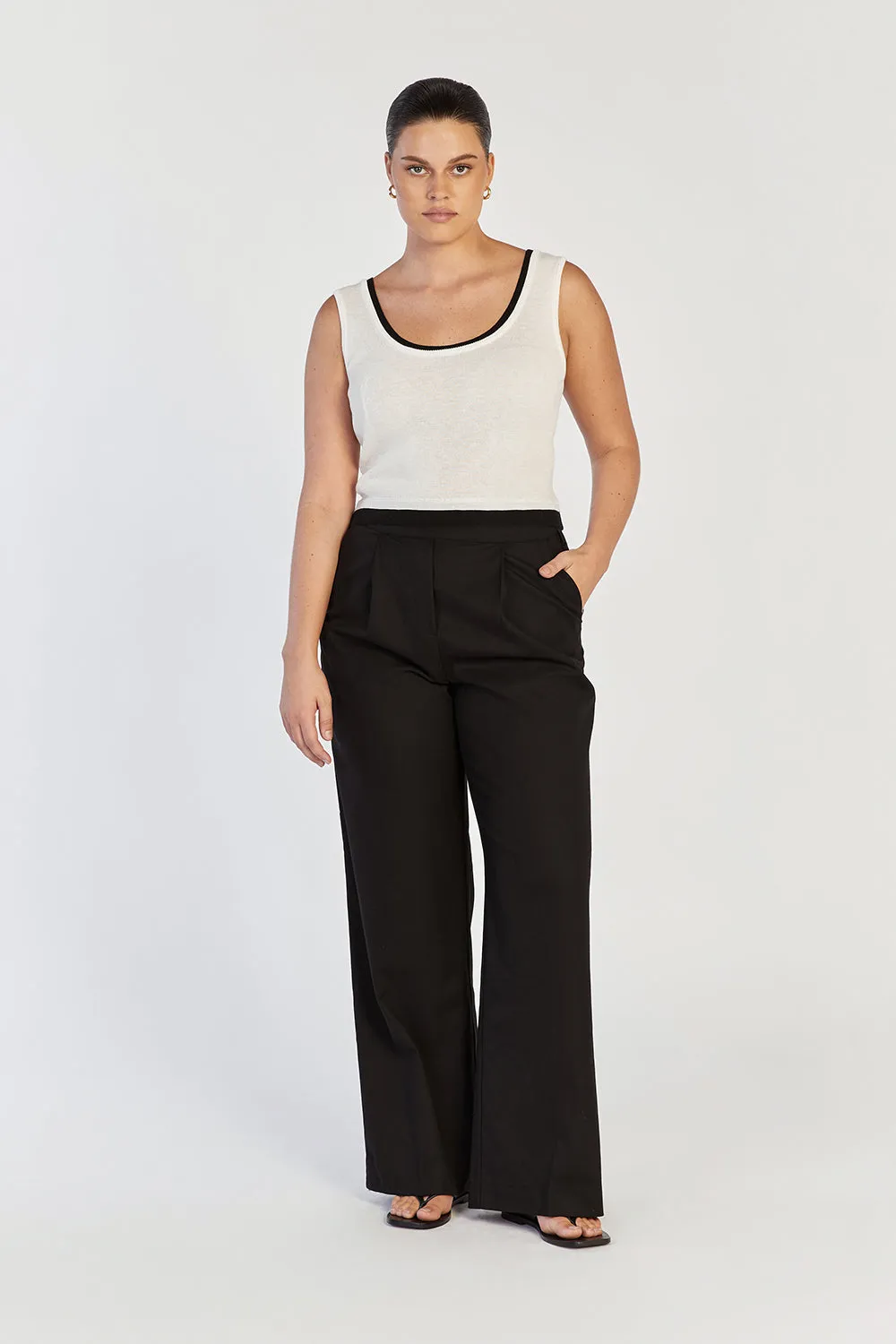 NOEL OFF WHITE CONTRAST KNIT TANK