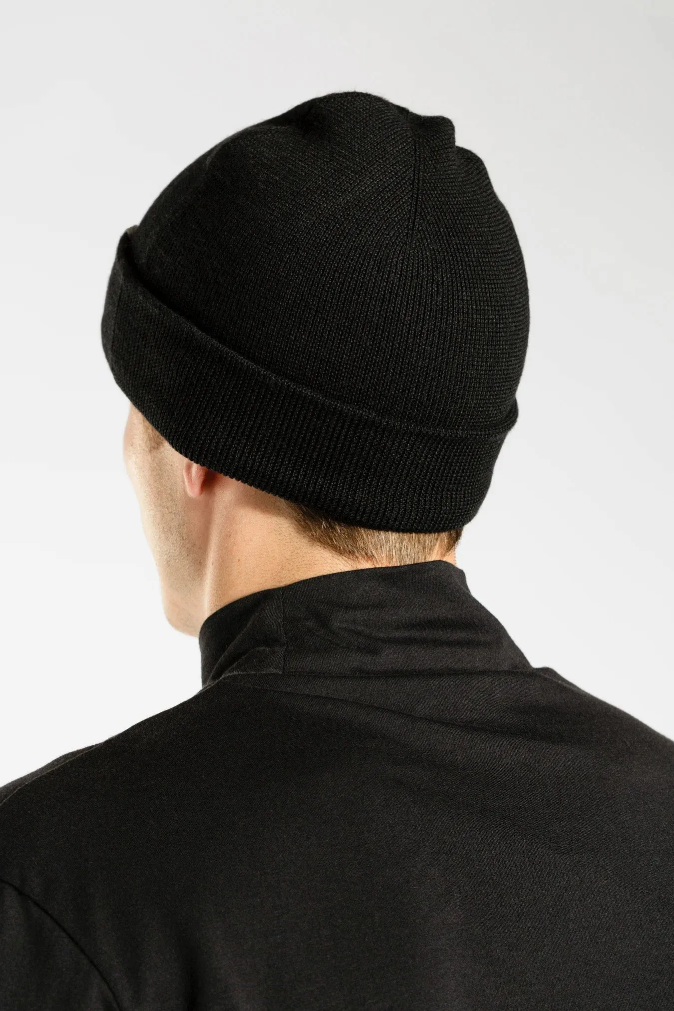 Norse Top Tech Beanie - Black