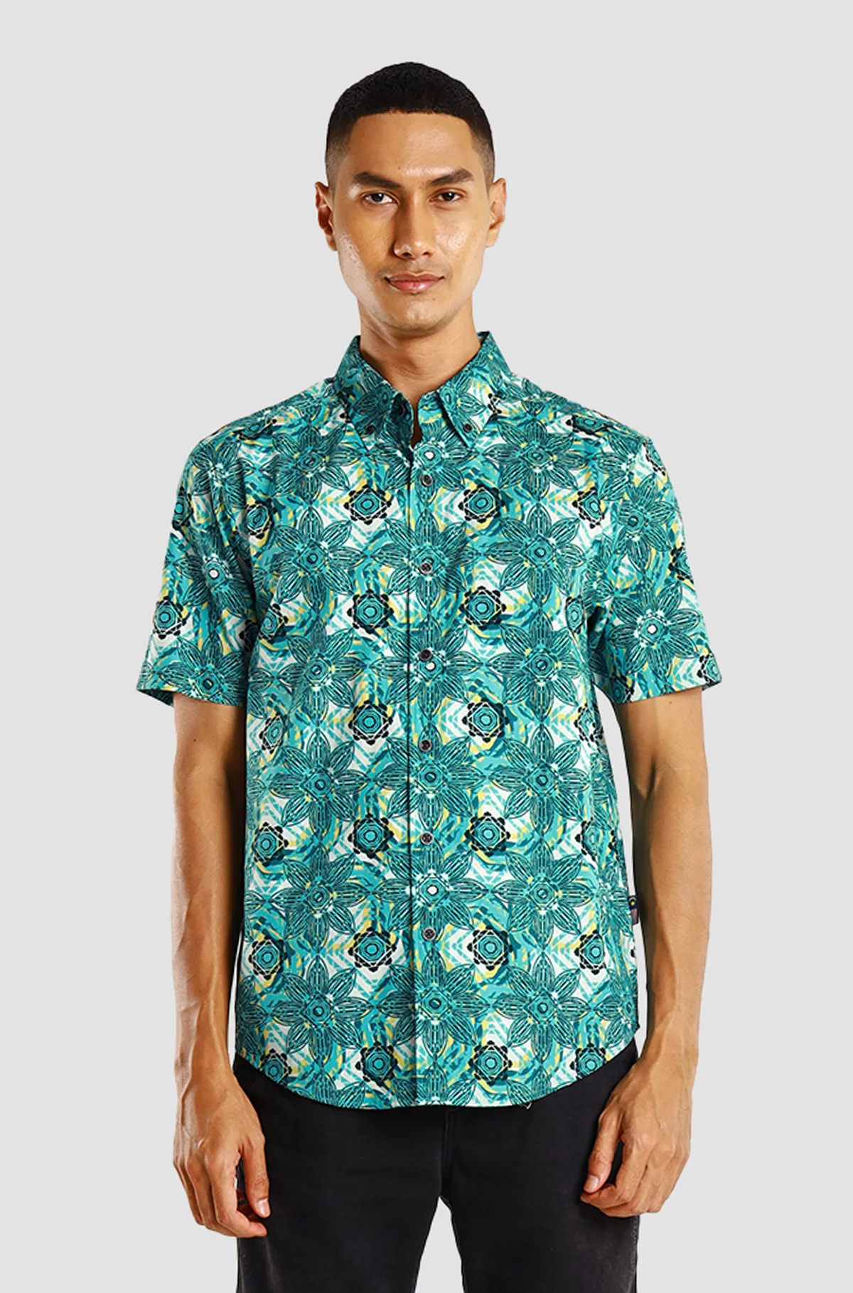 Nusantara Slim Fit Flower Diamond in Turqoise