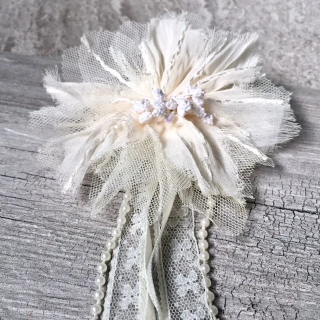PEARL AND RIBBON CREAM FABRIC FLOWER LACE CORSAGE CLIP
