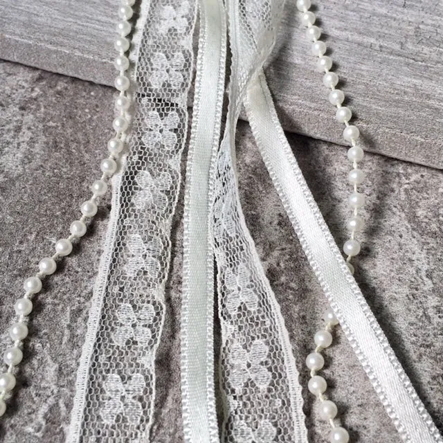 PEARL AND RIBBON CREAM FABRIC FLOWER LACE CORSAGE CLIP