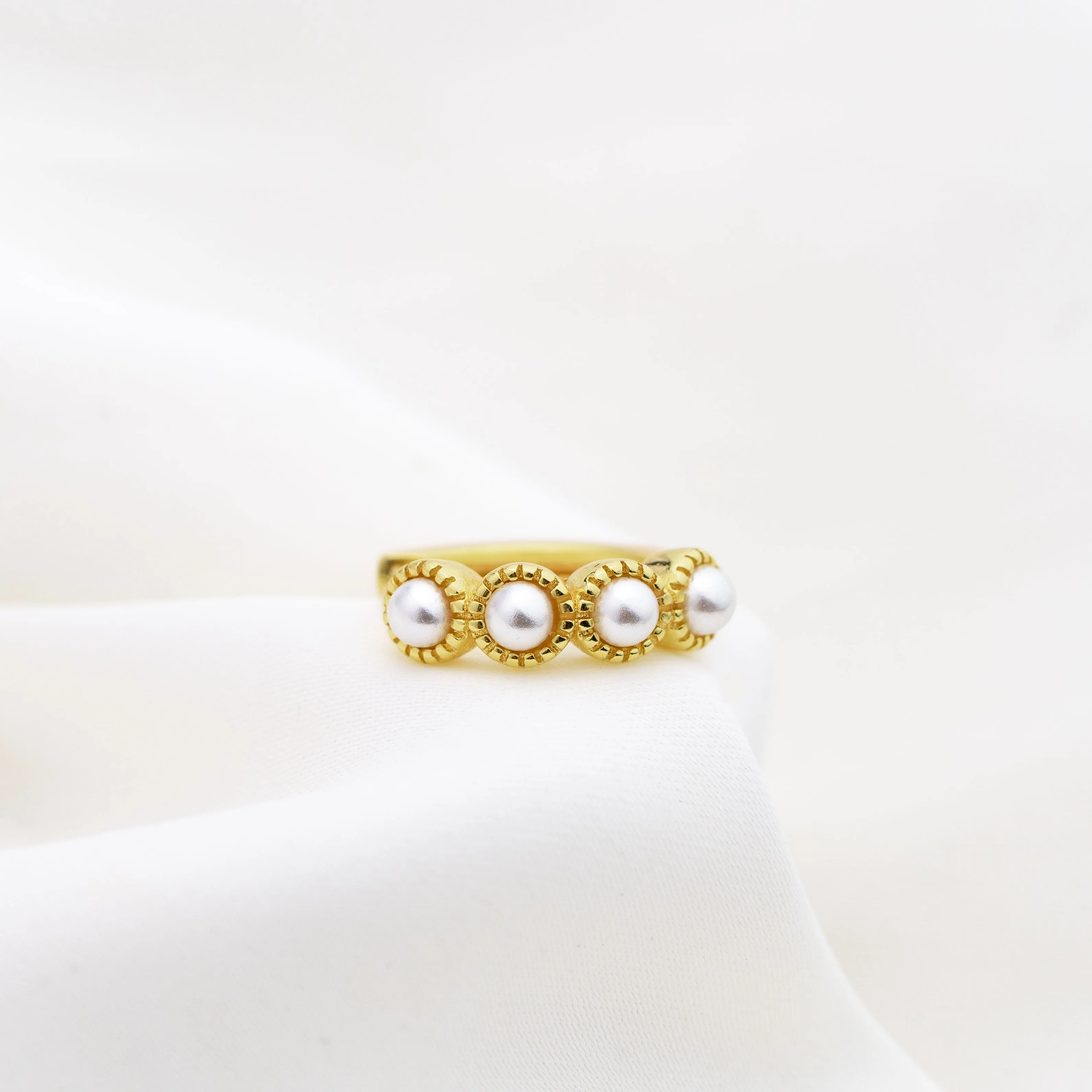 Pearl Hoop