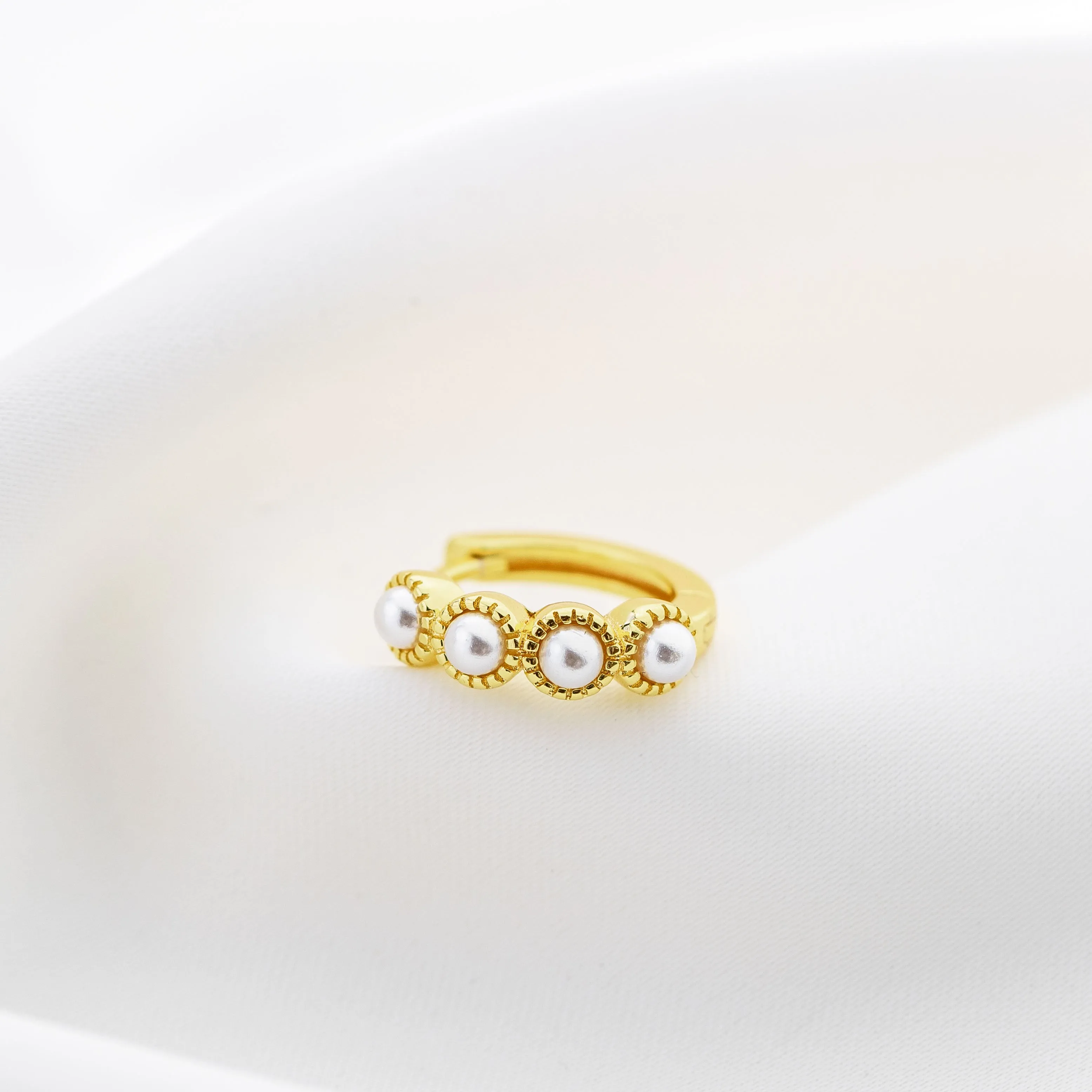 Pearl Hoop