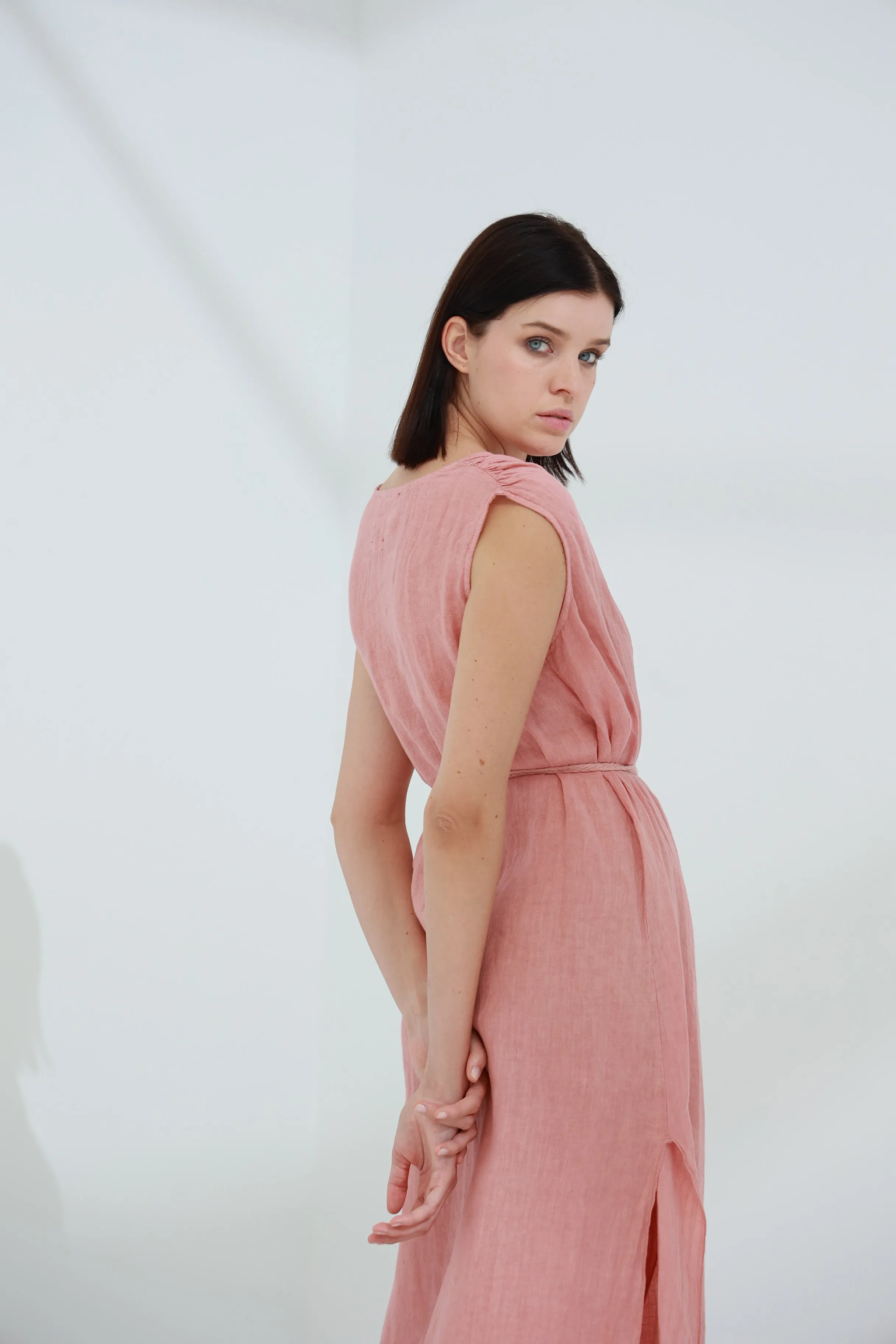 Pelle Pure Linen Cape Caramel