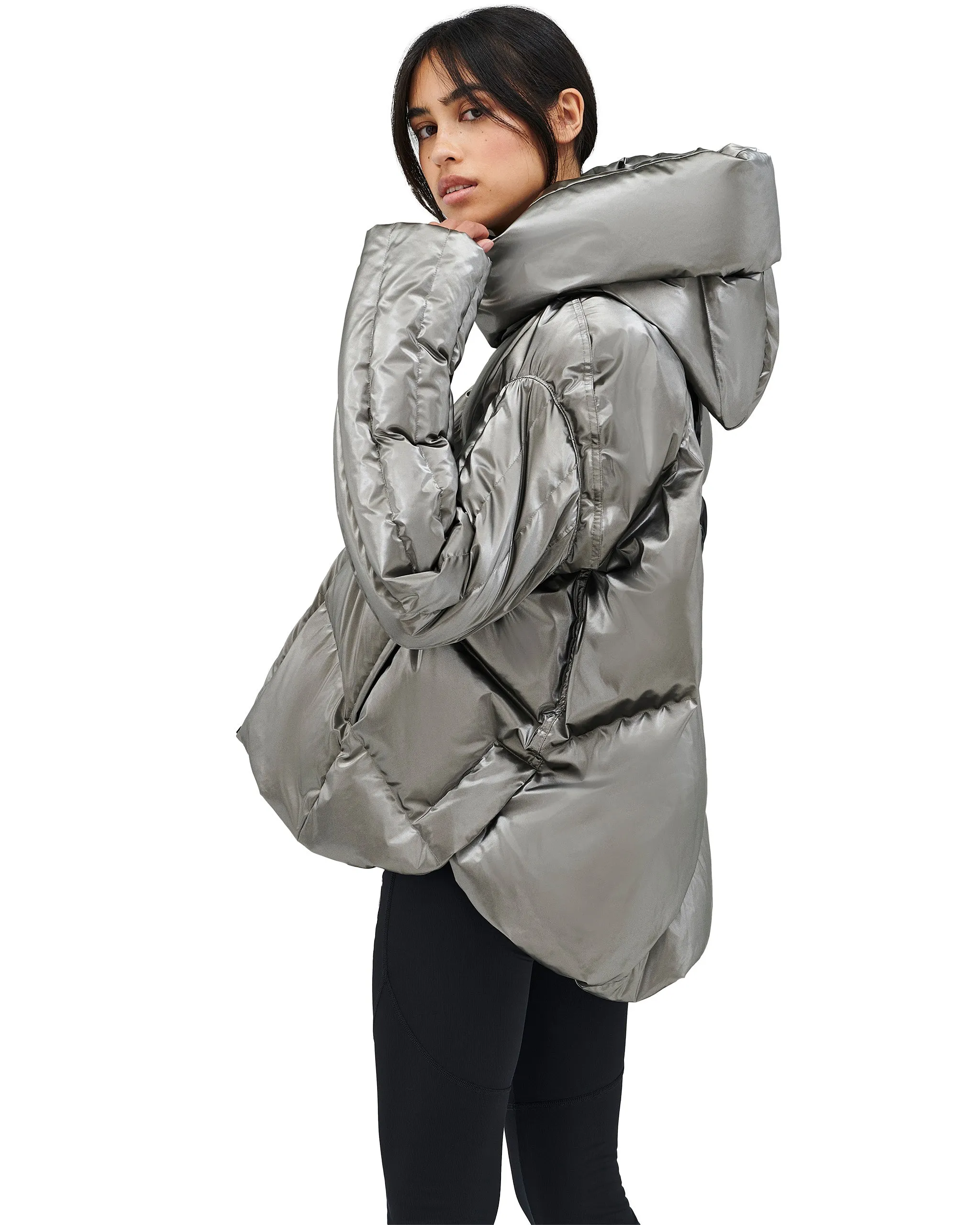 Perfect Moment Orelle Short Down Jacket