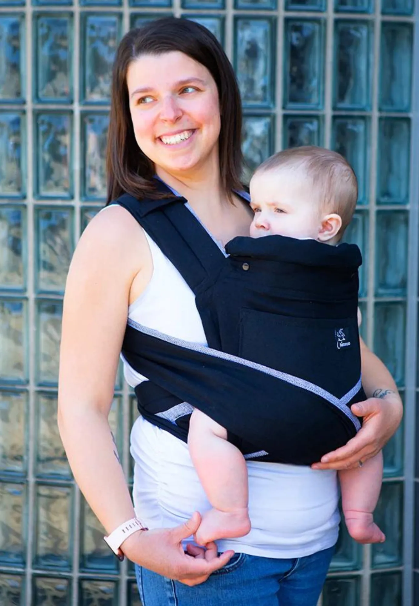PopNgo compact baby carrier by Chimpäroo