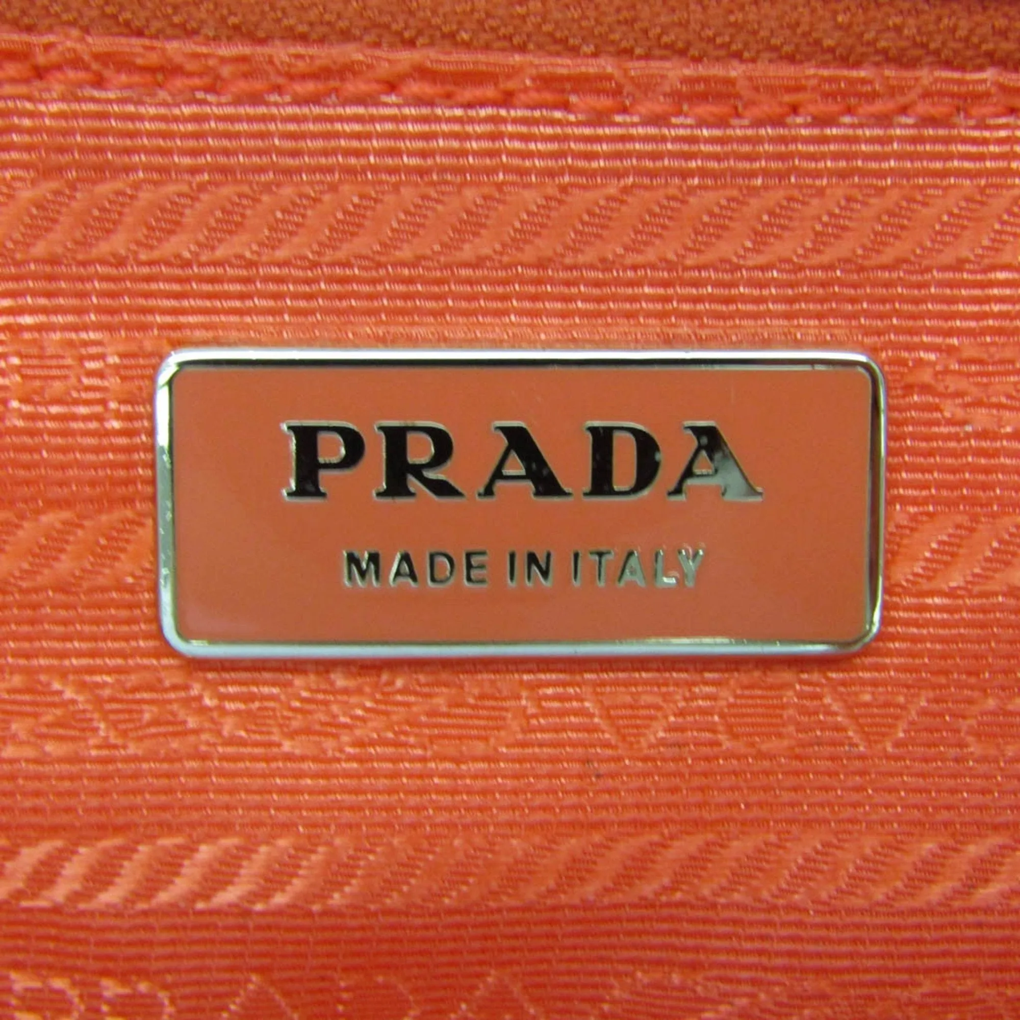 Prada Vela