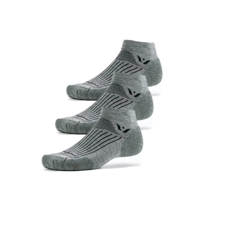 Pre-order Swiftwick | PURSUIT ONE 3-PACK MEN