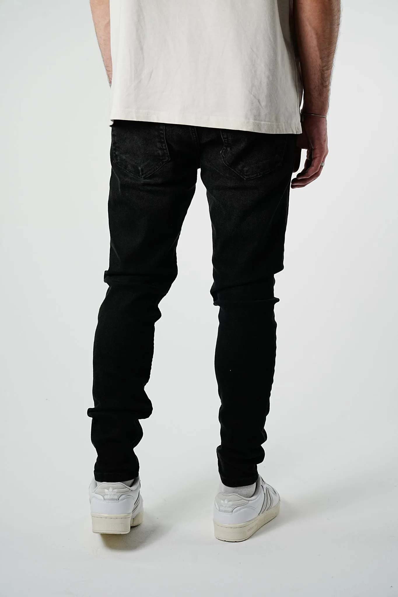 Premium Slim Fit Basic Black Denim - UF4026