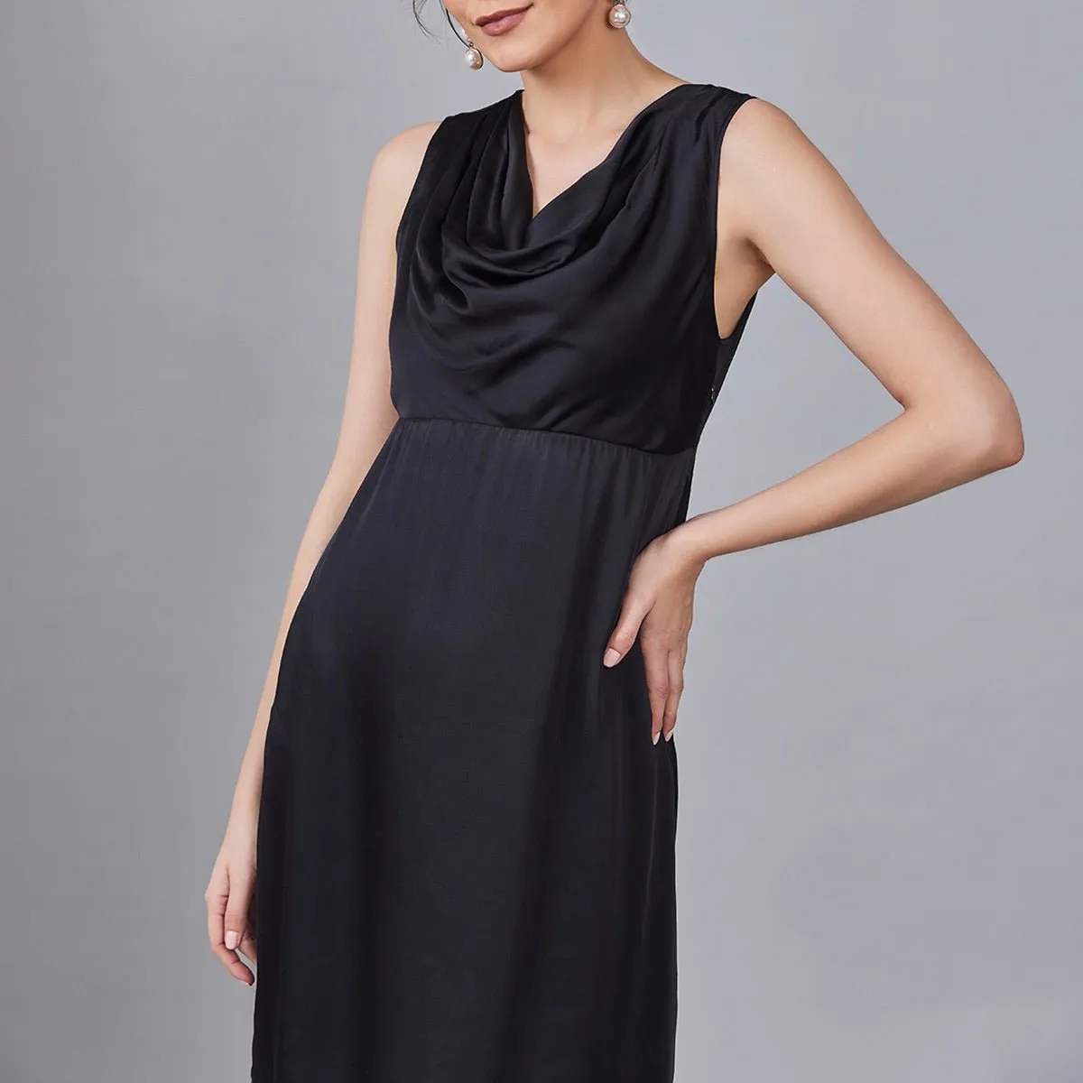 Preto - Stylish Cowl Neck Dress