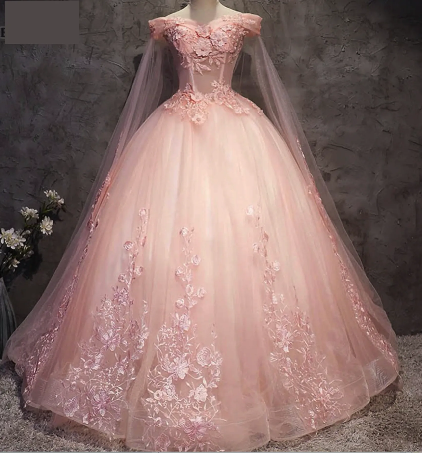 Quinceanera Dress Appliques Beading Floor-Length Pink Tulle Formal Dress