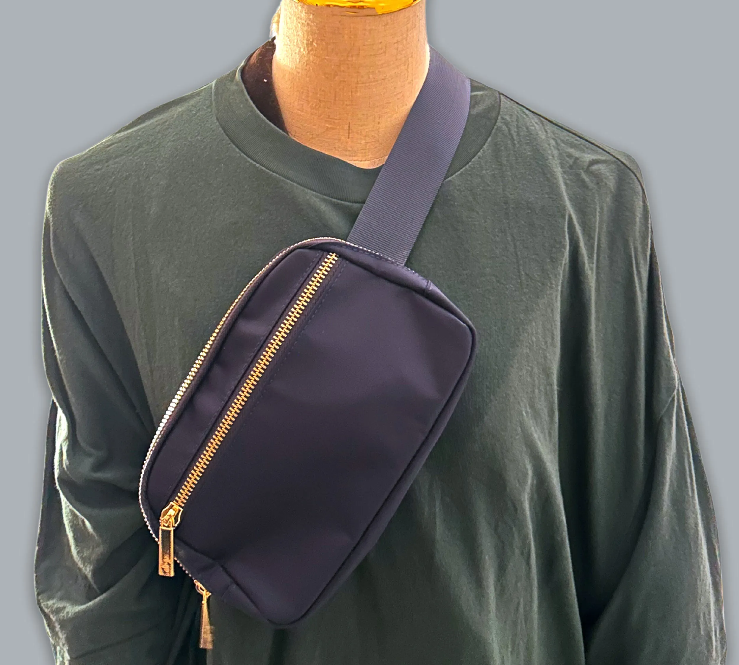"On the Move" bag - Premium Nylon Fanny Pack - Black