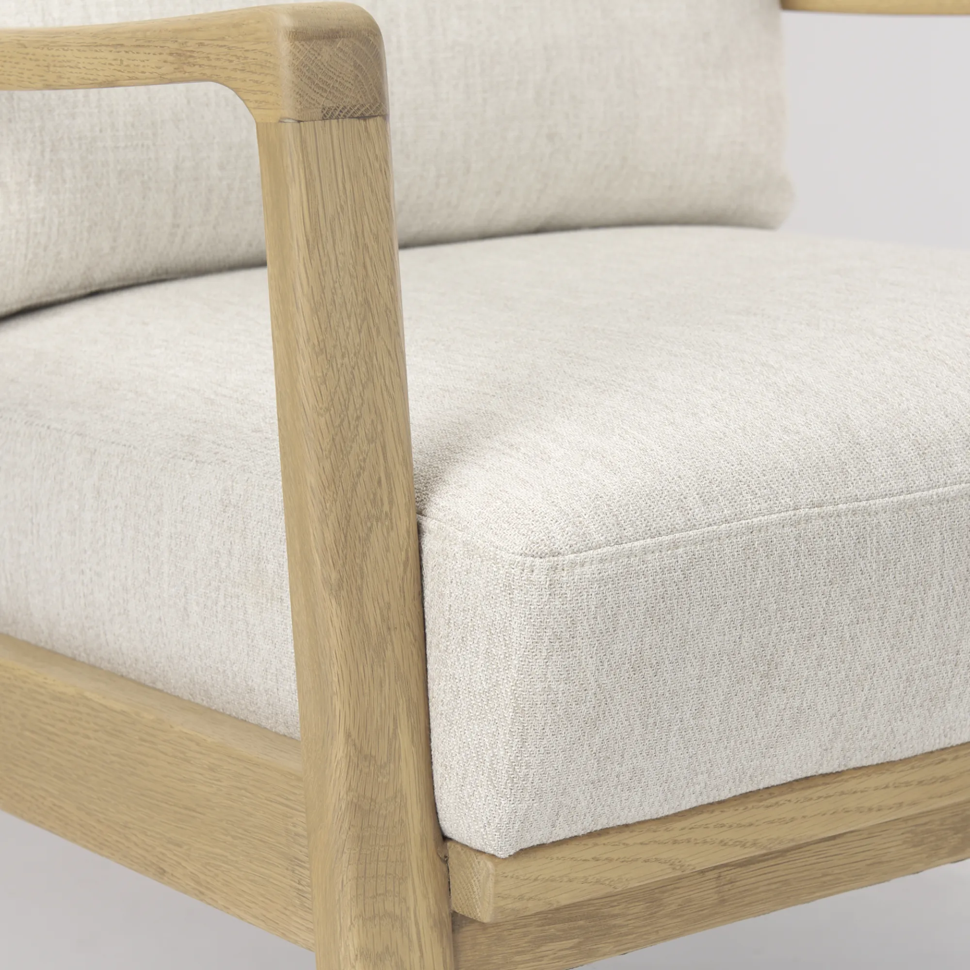 Raeleigh Accent Chair