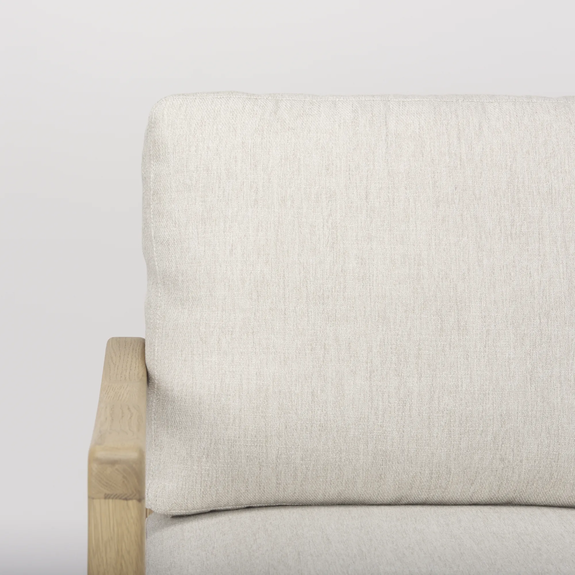 Raeleigh Accent Chair