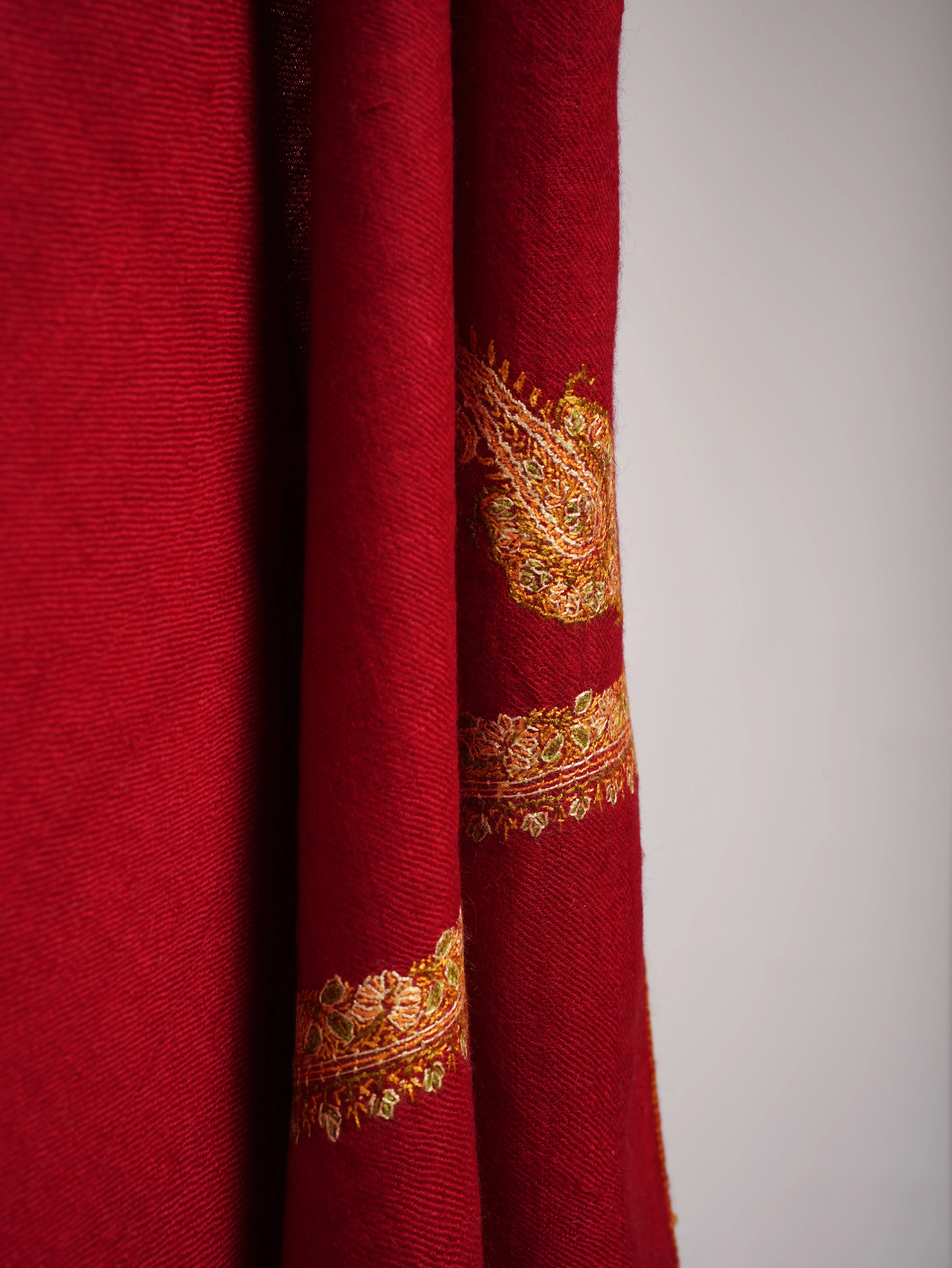 Red Sozni Embroidered Kashmiri Pashmina Women's Shawl