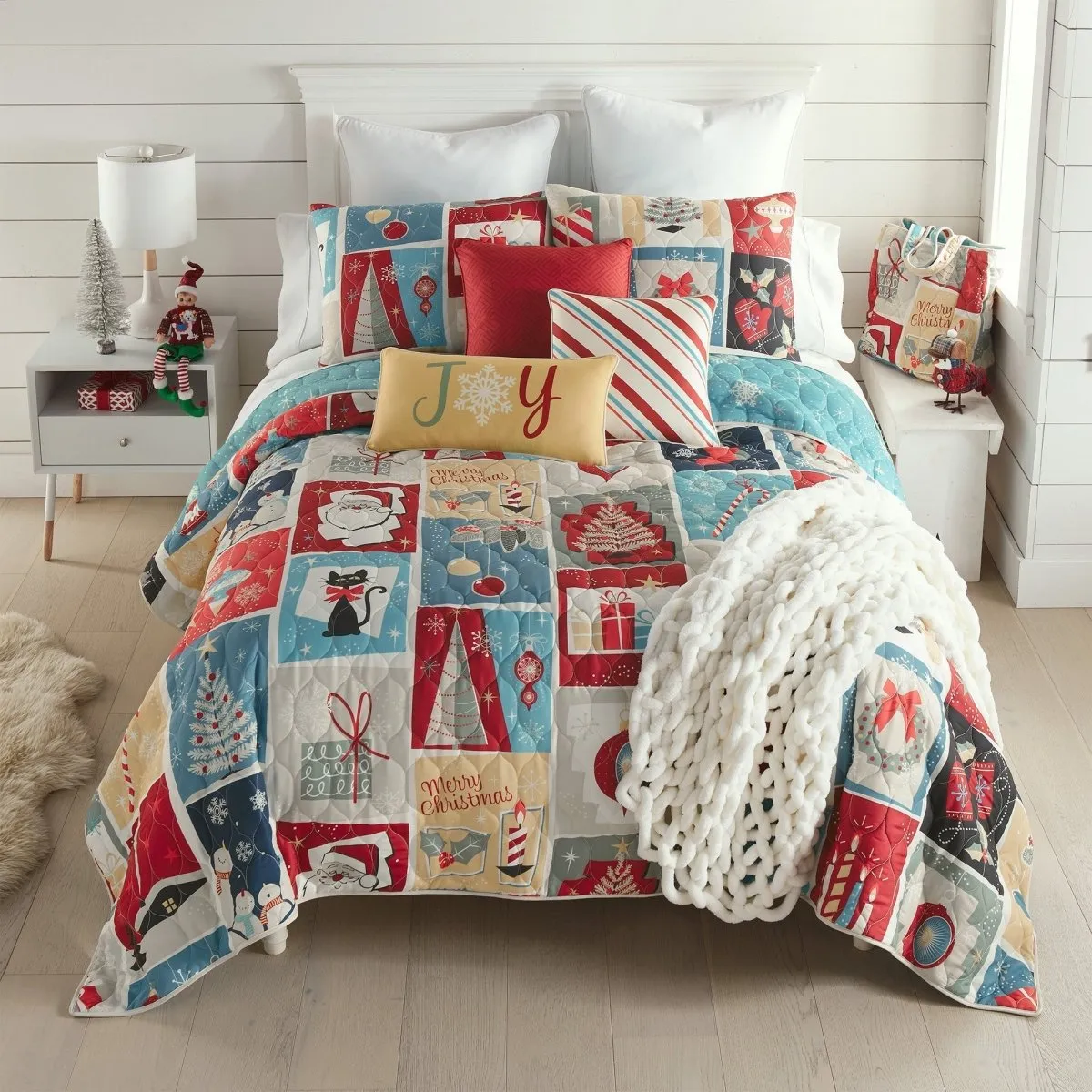 Retro Christmas Quilted Bedding Set - King