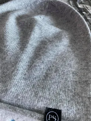 Rolled cashmere beanie